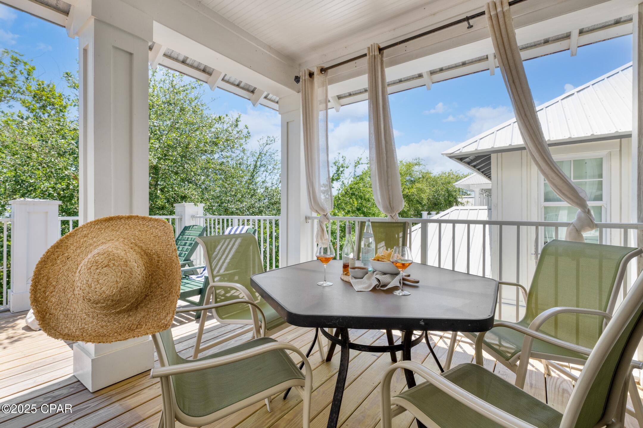 Listing photo id 25 for 115 Cottage Court