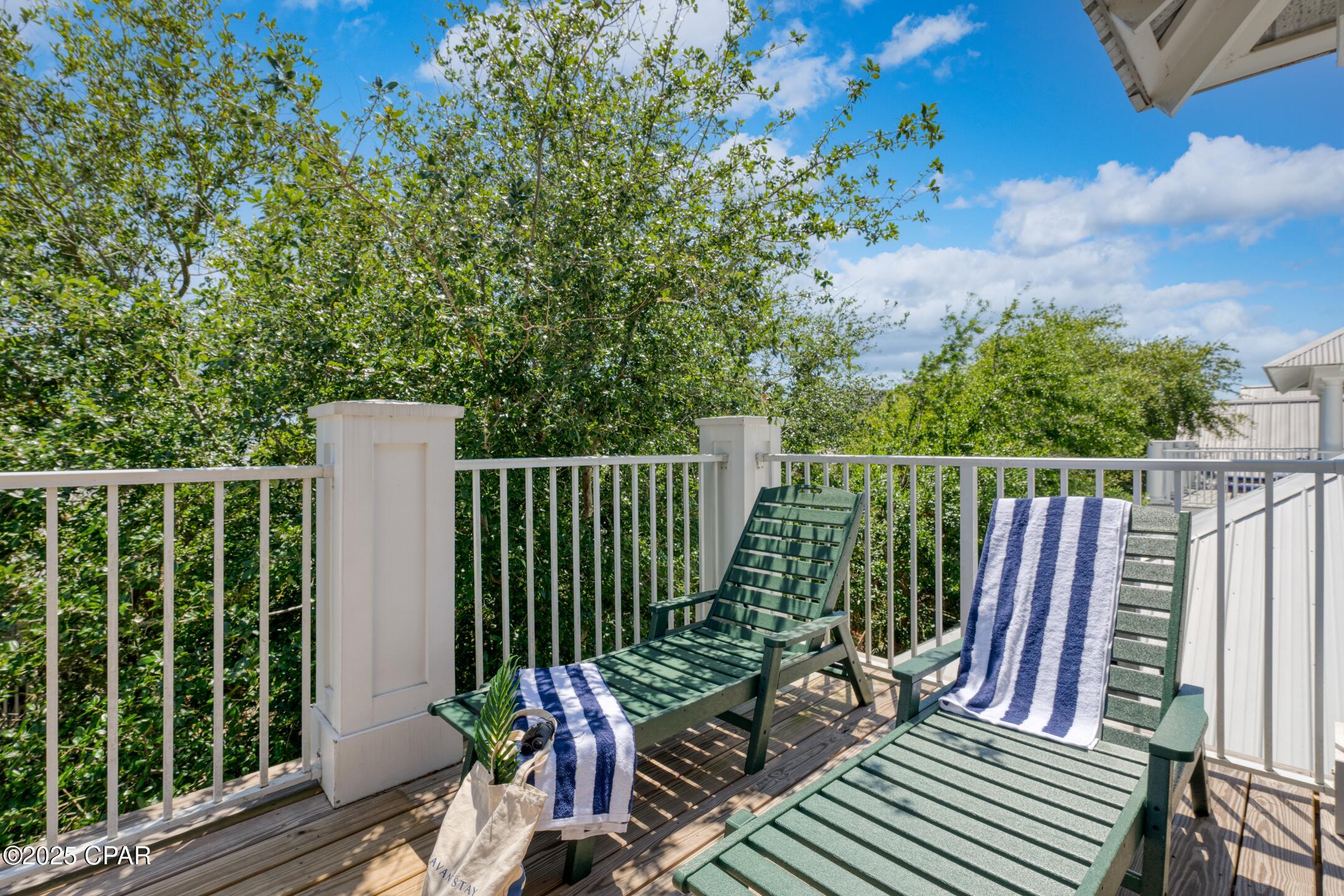 Listing photo id 27 for 115 Cottage Court