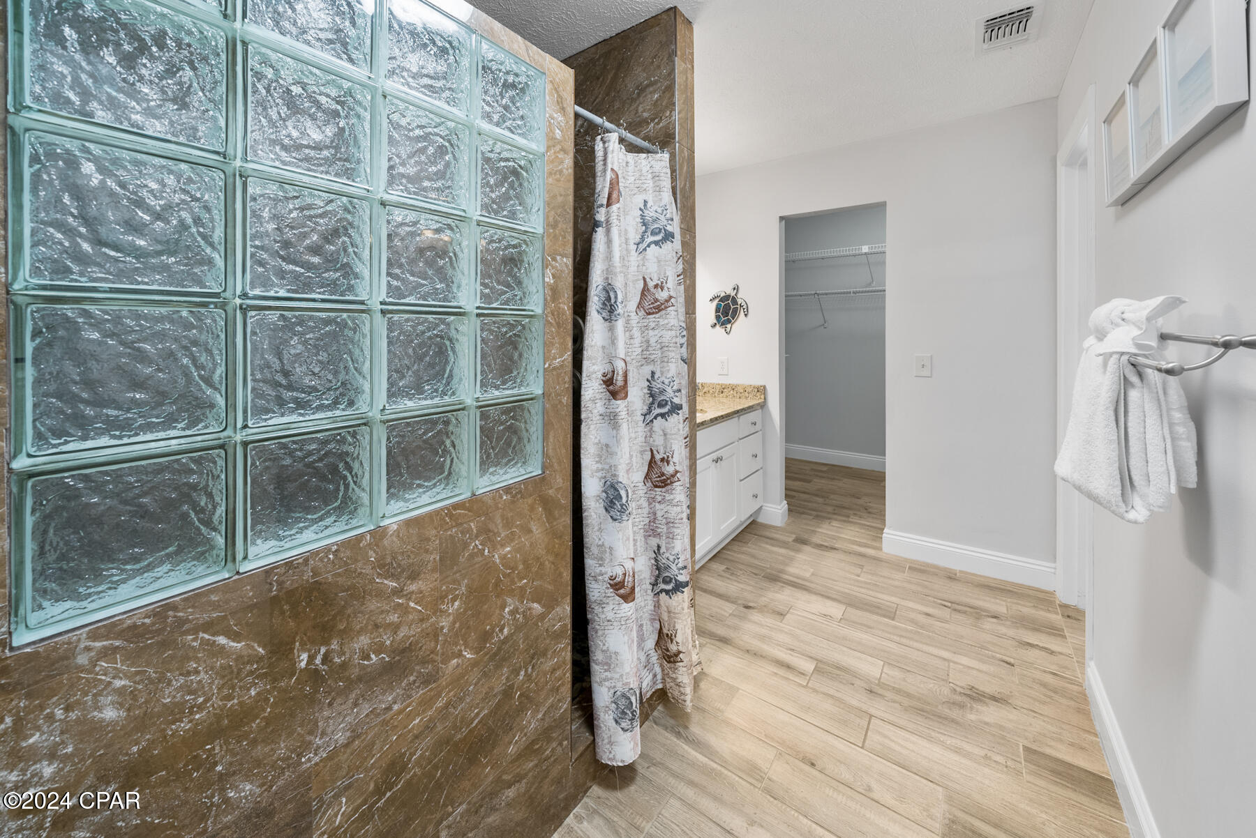 Image 15 For 5701 Lagoon Drive