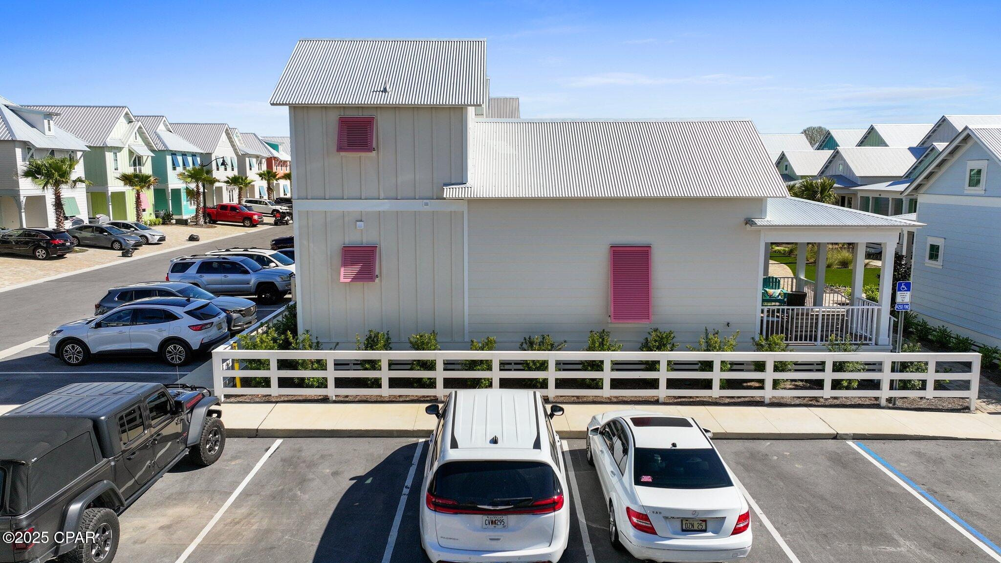 Listing photo id 25 for 140 Paradise Found Circle 4