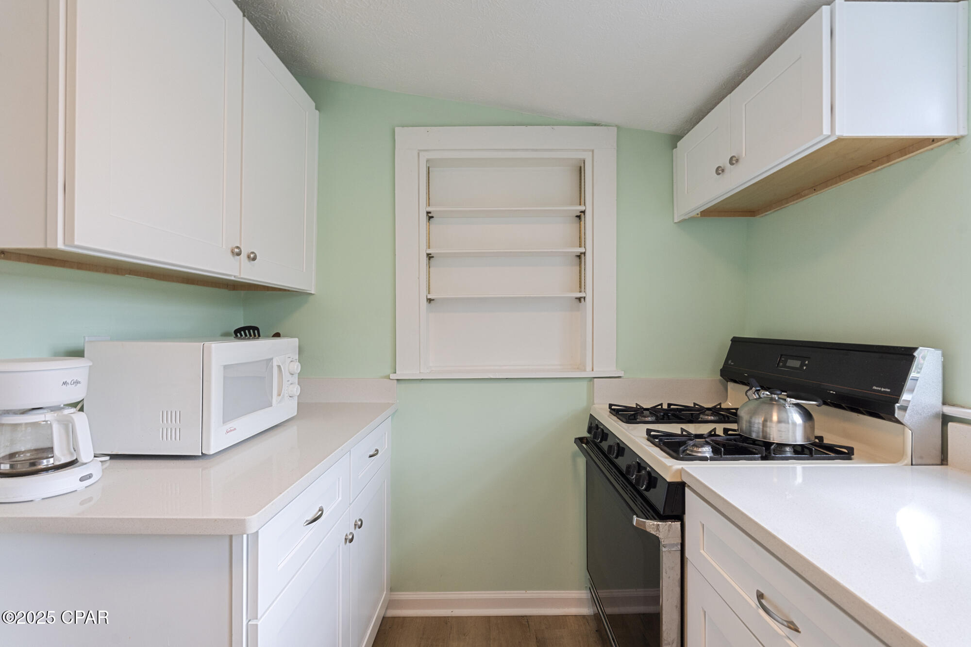 Image 25 For 1812 Foster Avenue