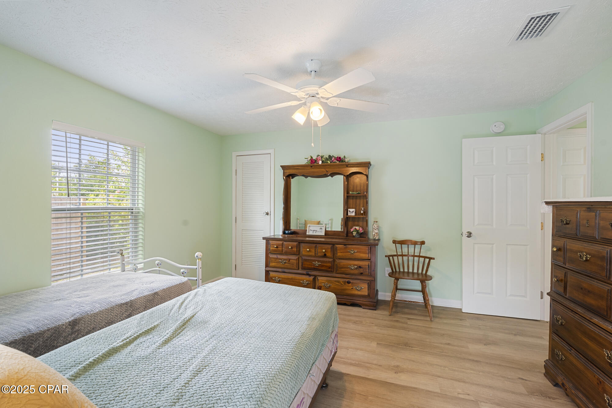 Image 31 For 1812 Foster Avenue