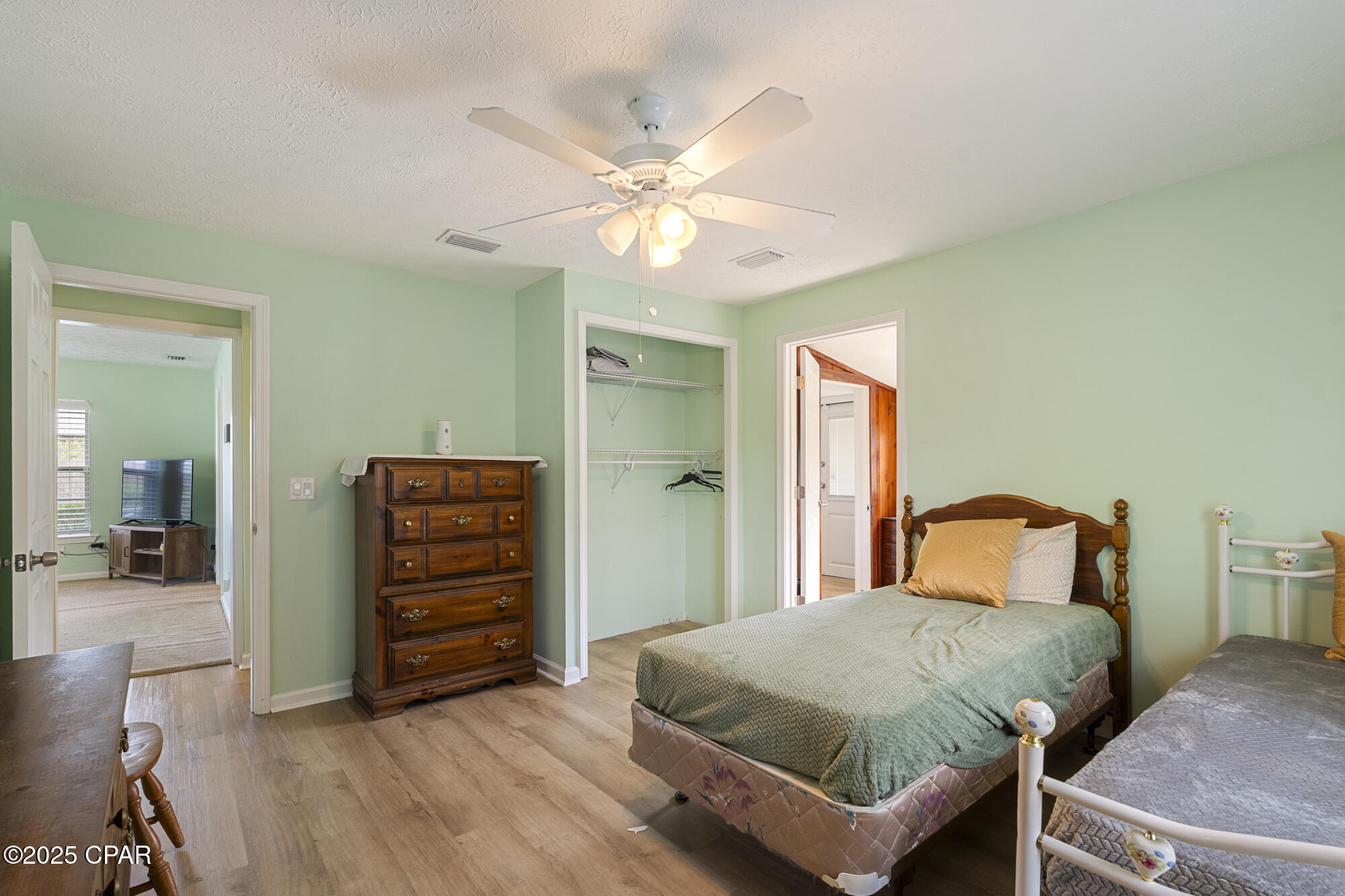 Image 33 For 1812 Foster Avenue