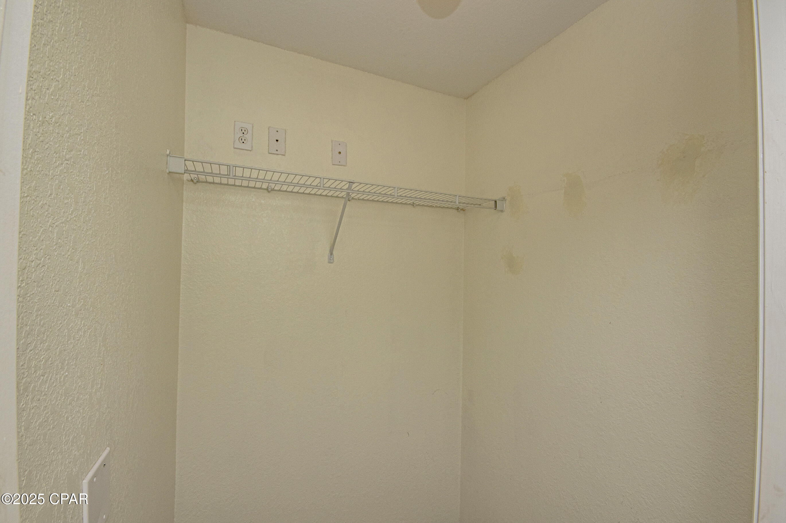 Image 29 For 703 Lighthouse Road