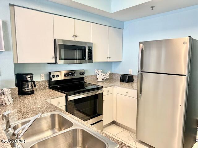 Image 8 For 9900 Thomas Drive 909