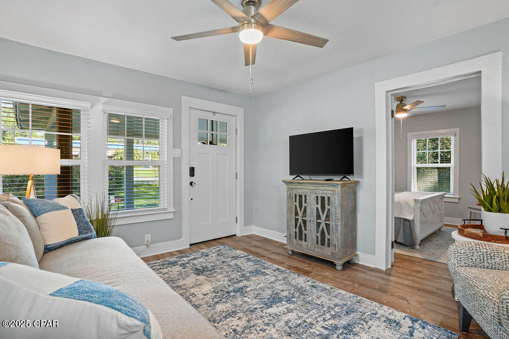 Image 6 For 2994 Jefferson Street