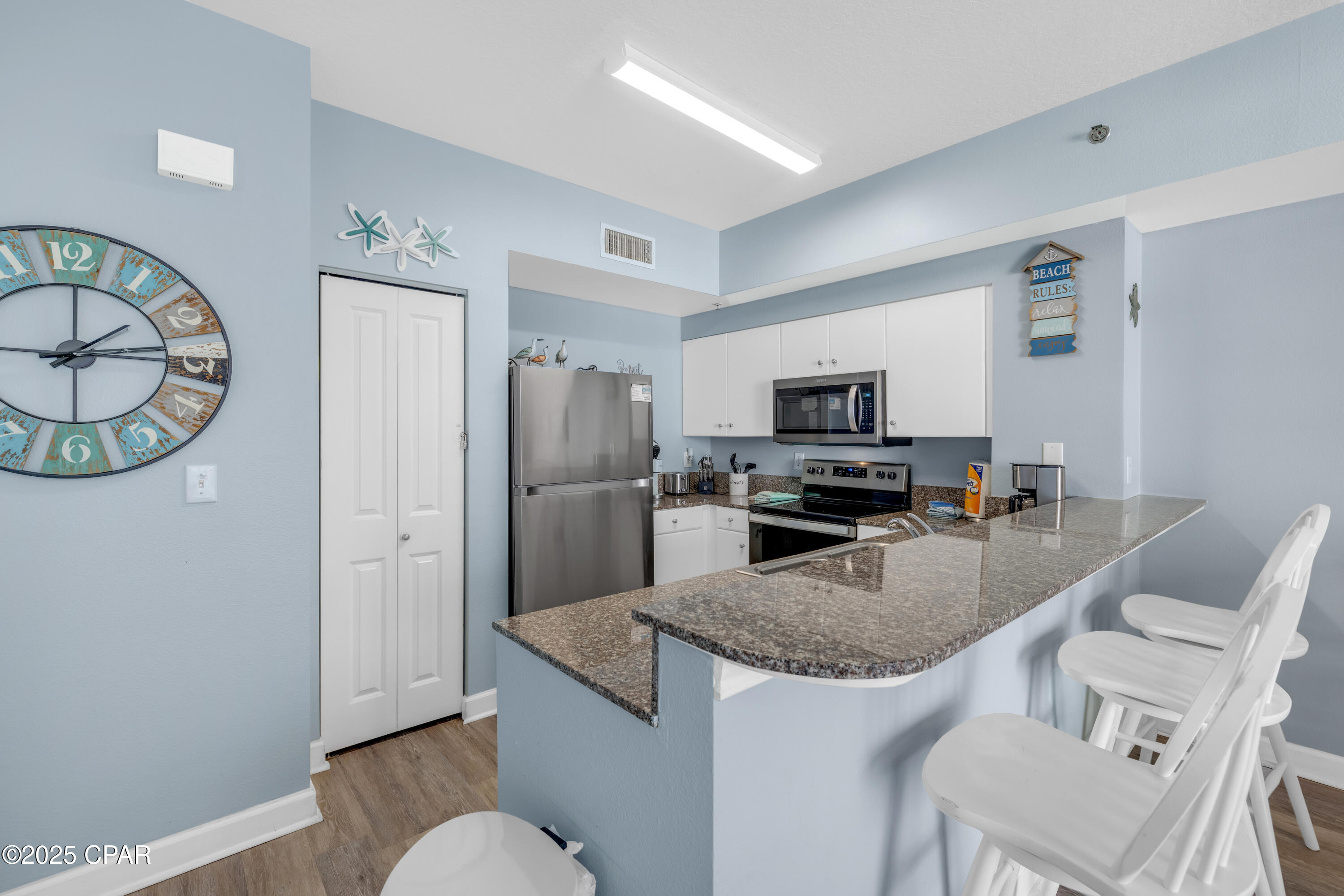 Image 19 For 9900 Thomas Drive 825