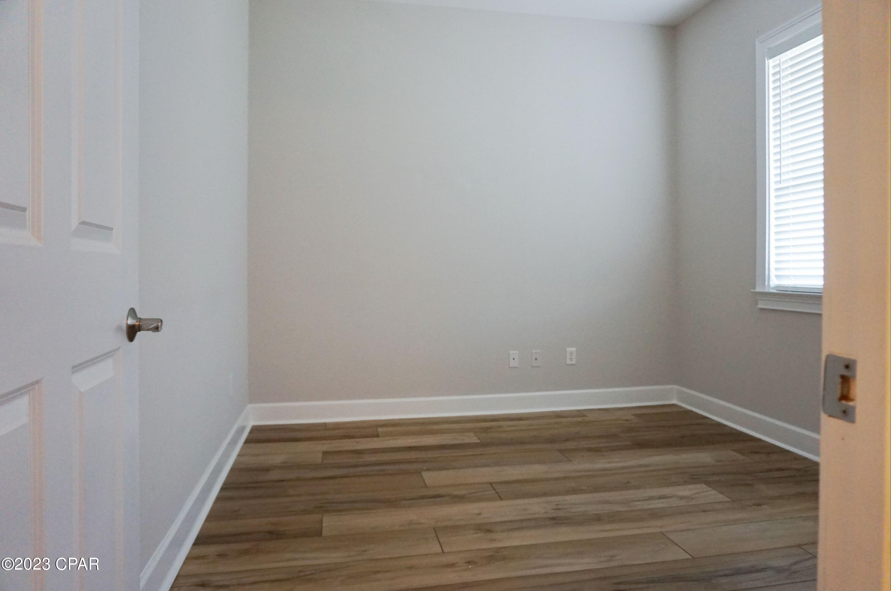 Image 17 For 3001 10th 305 Street 305