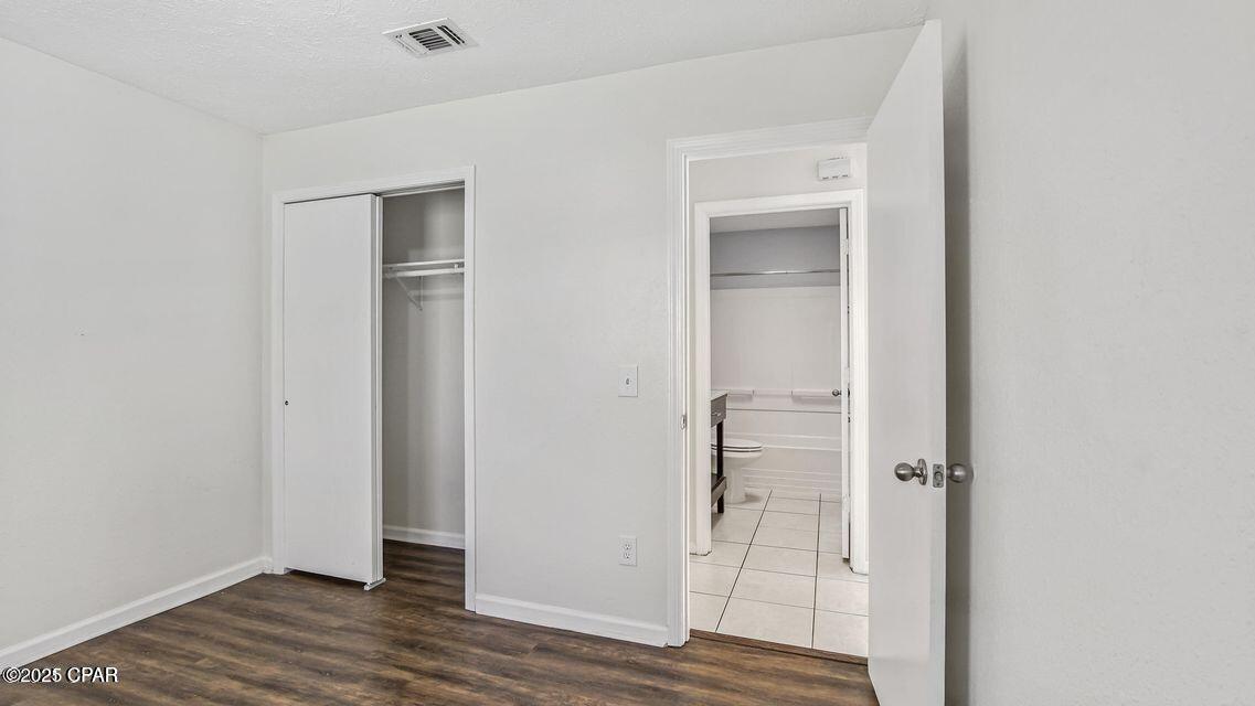 Image 14 For 1817 Foster Avenue