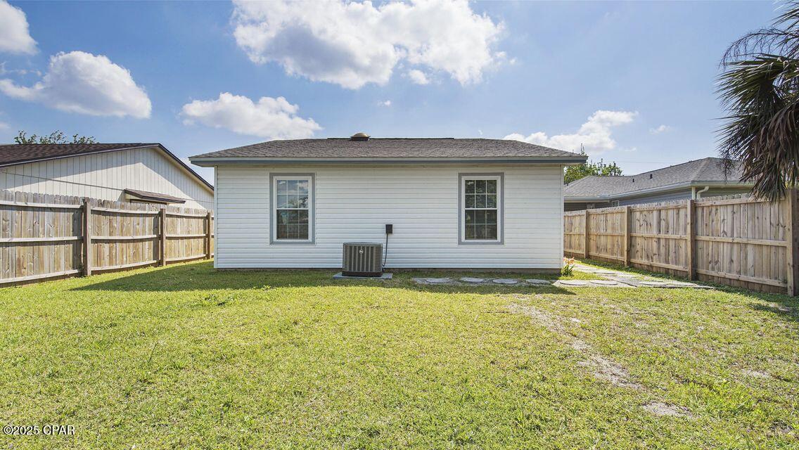 Image 22 For 1817 Foster Avenue