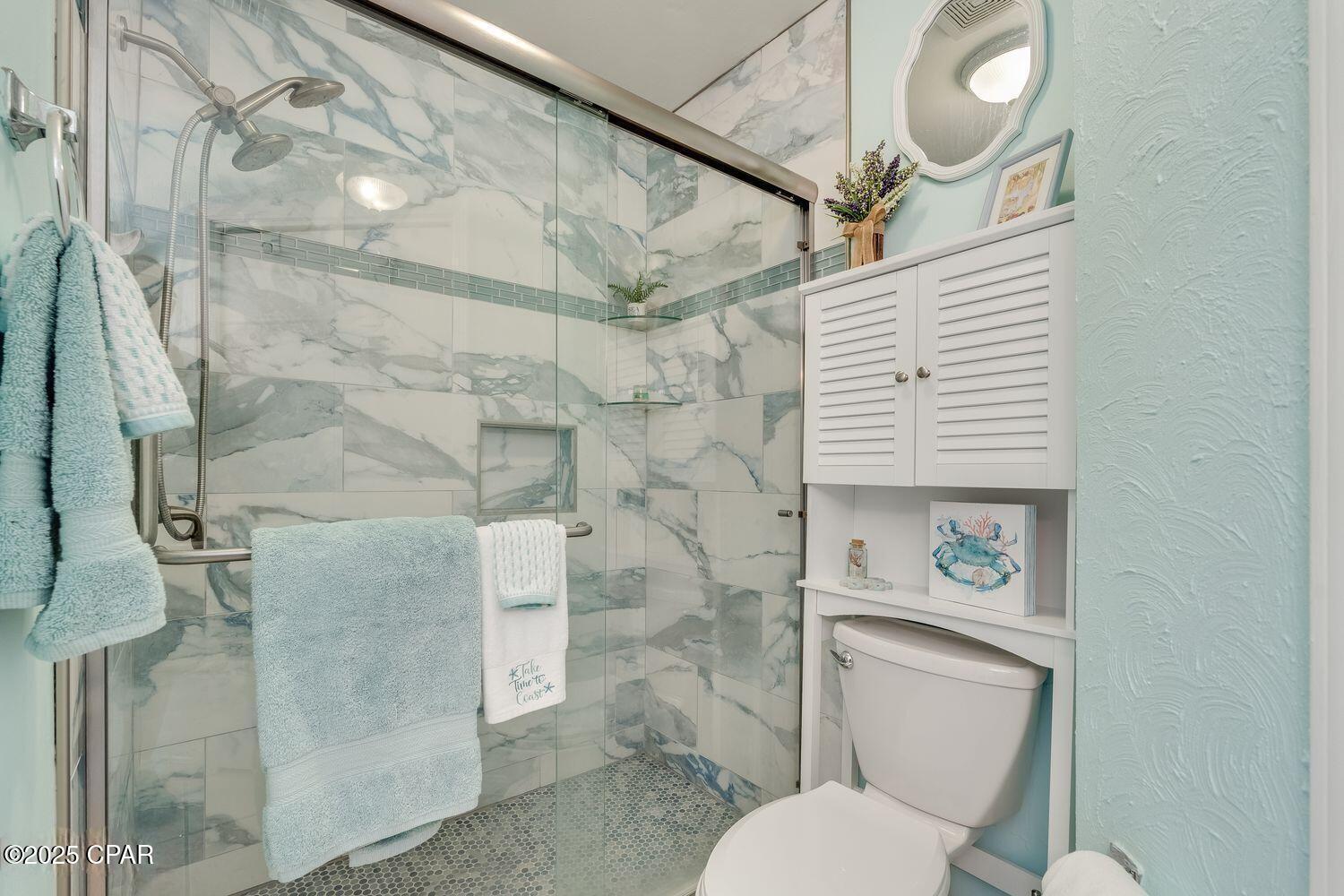 Image 10 For 4114 Holiday Drive 16