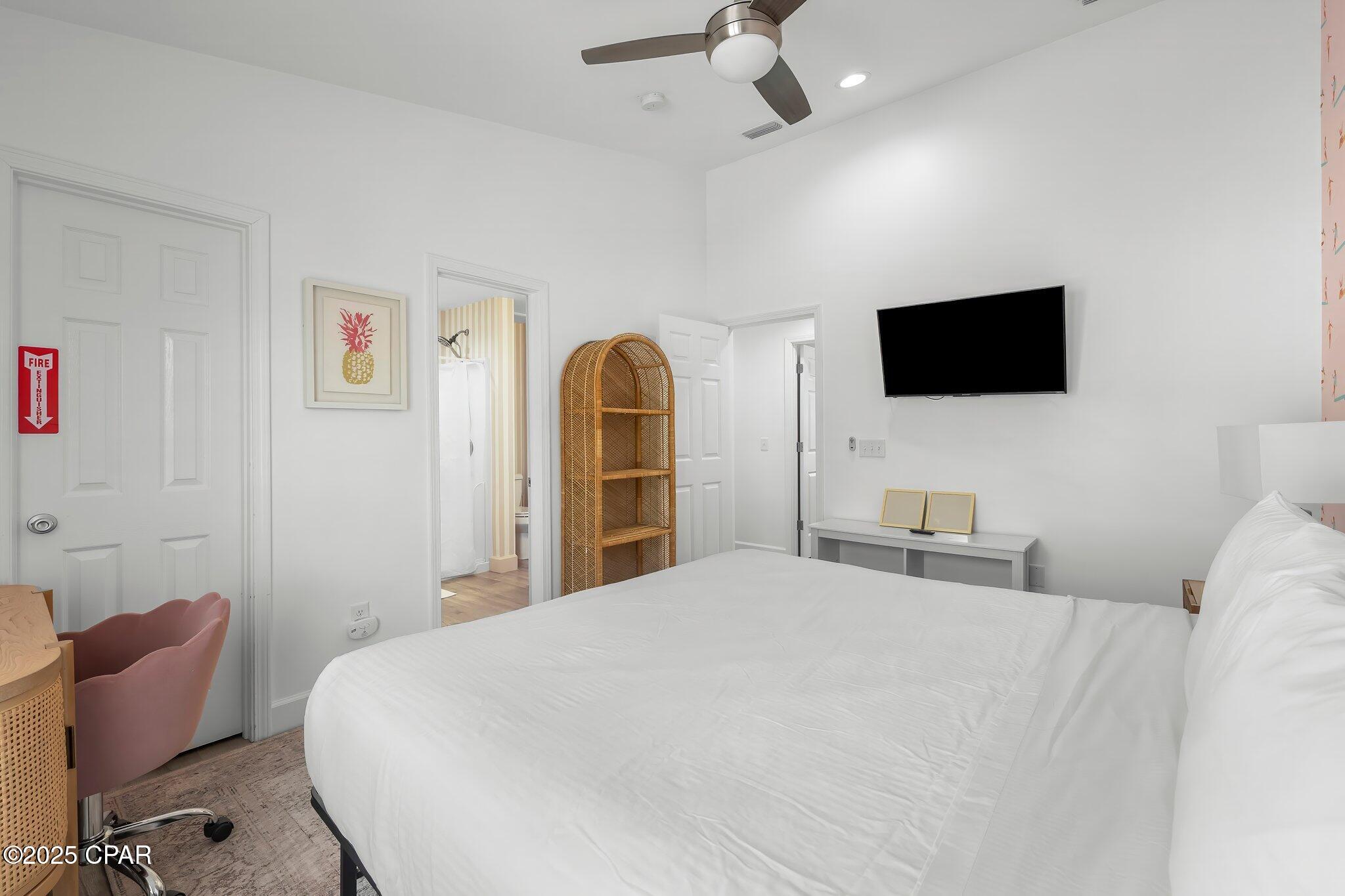 Image 101 For 10609 Parkhill Circle