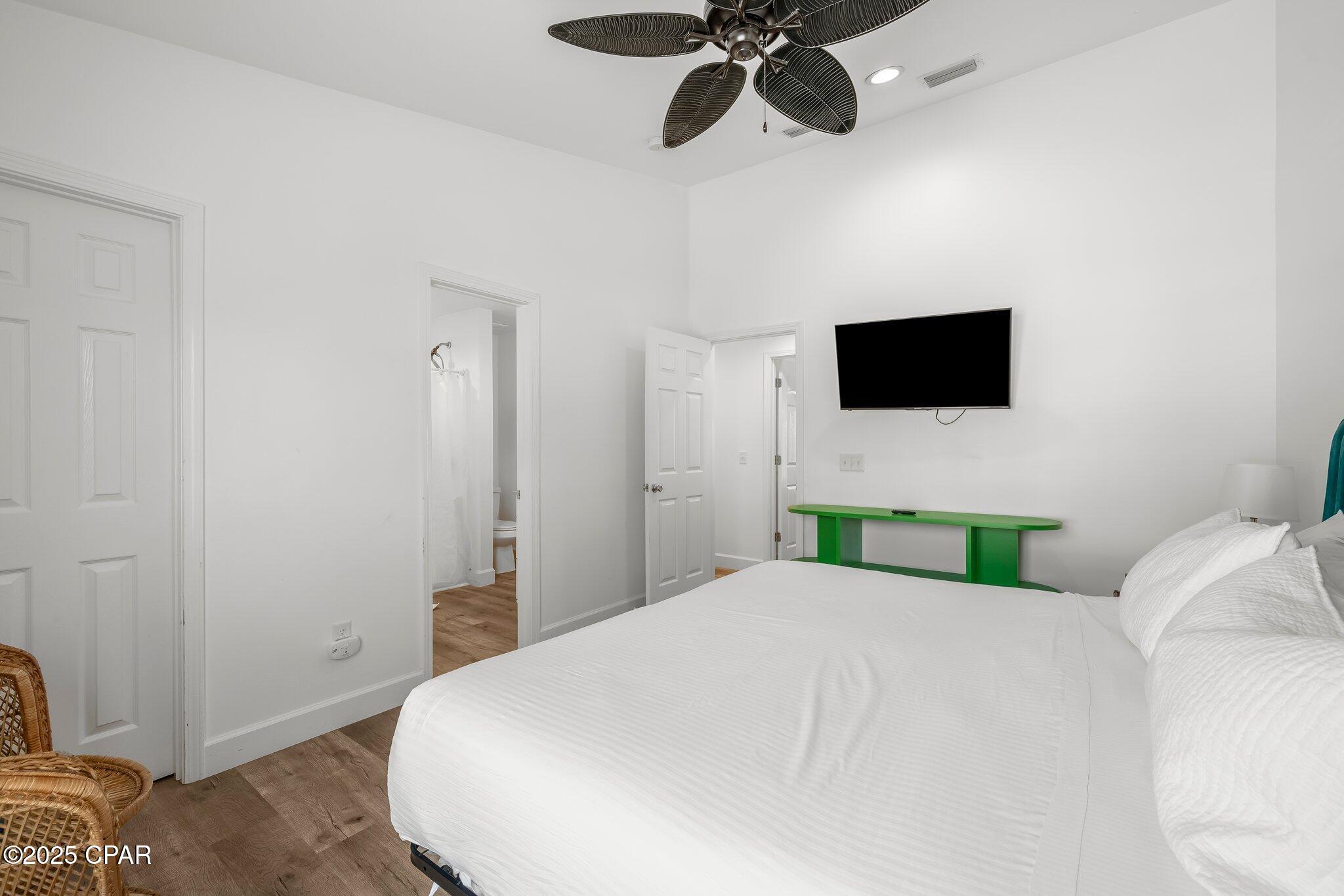 Image 81 For 10609 Parkhill Circle