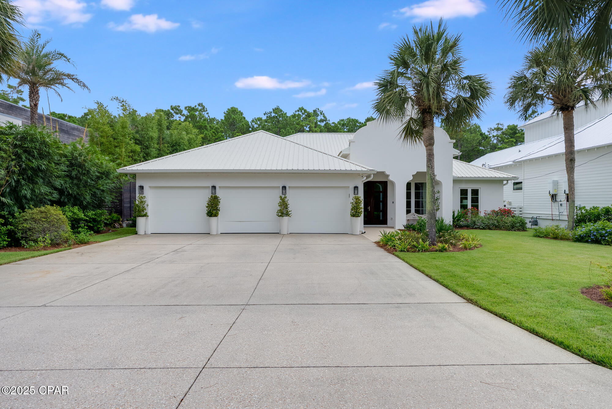 Image 3 For 220 Seacrest Drive