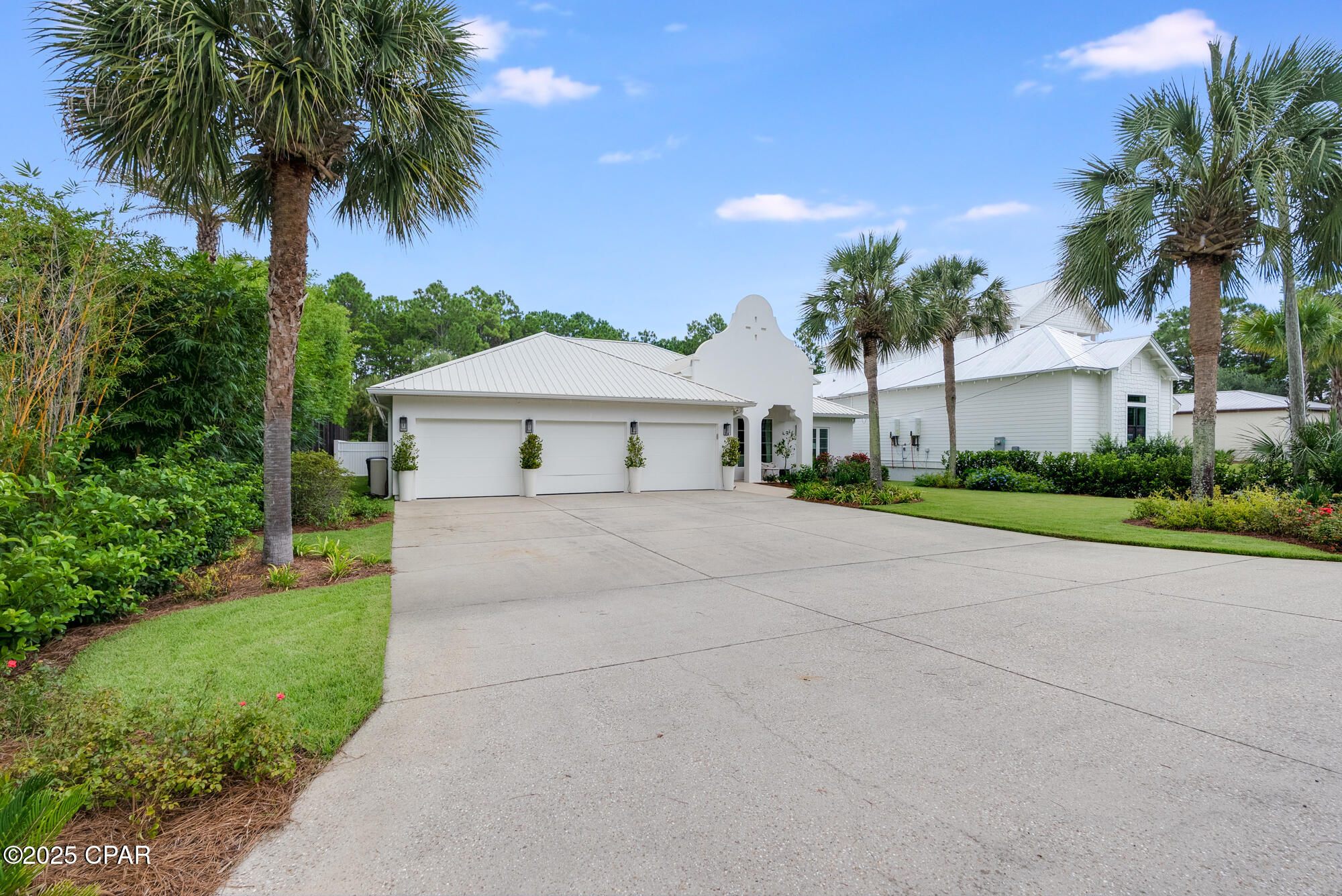 Image 4 For 220 Seacrest Drive