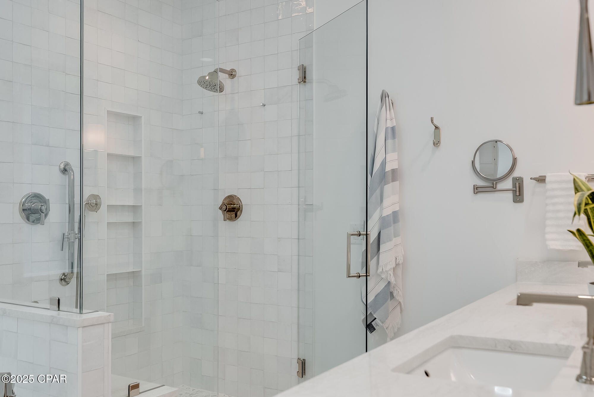 Image 43 For 220 Seacrest Drive