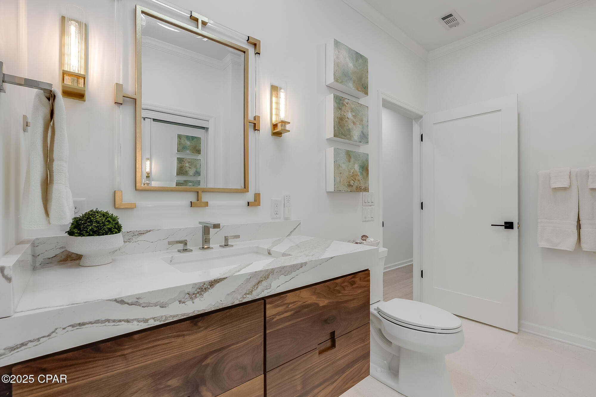 Image 47 For 220 Seacrest Drive