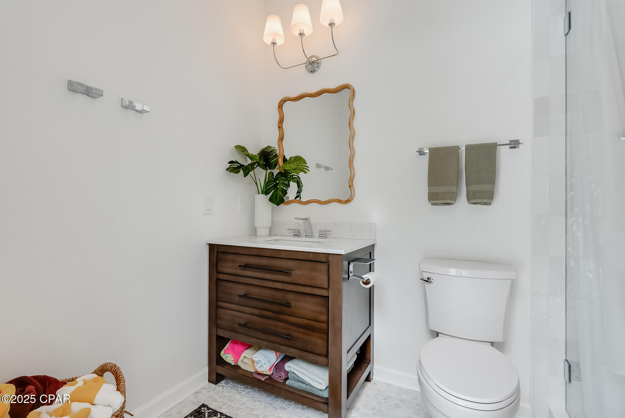 Image 72 For 220 Seacrest Drive