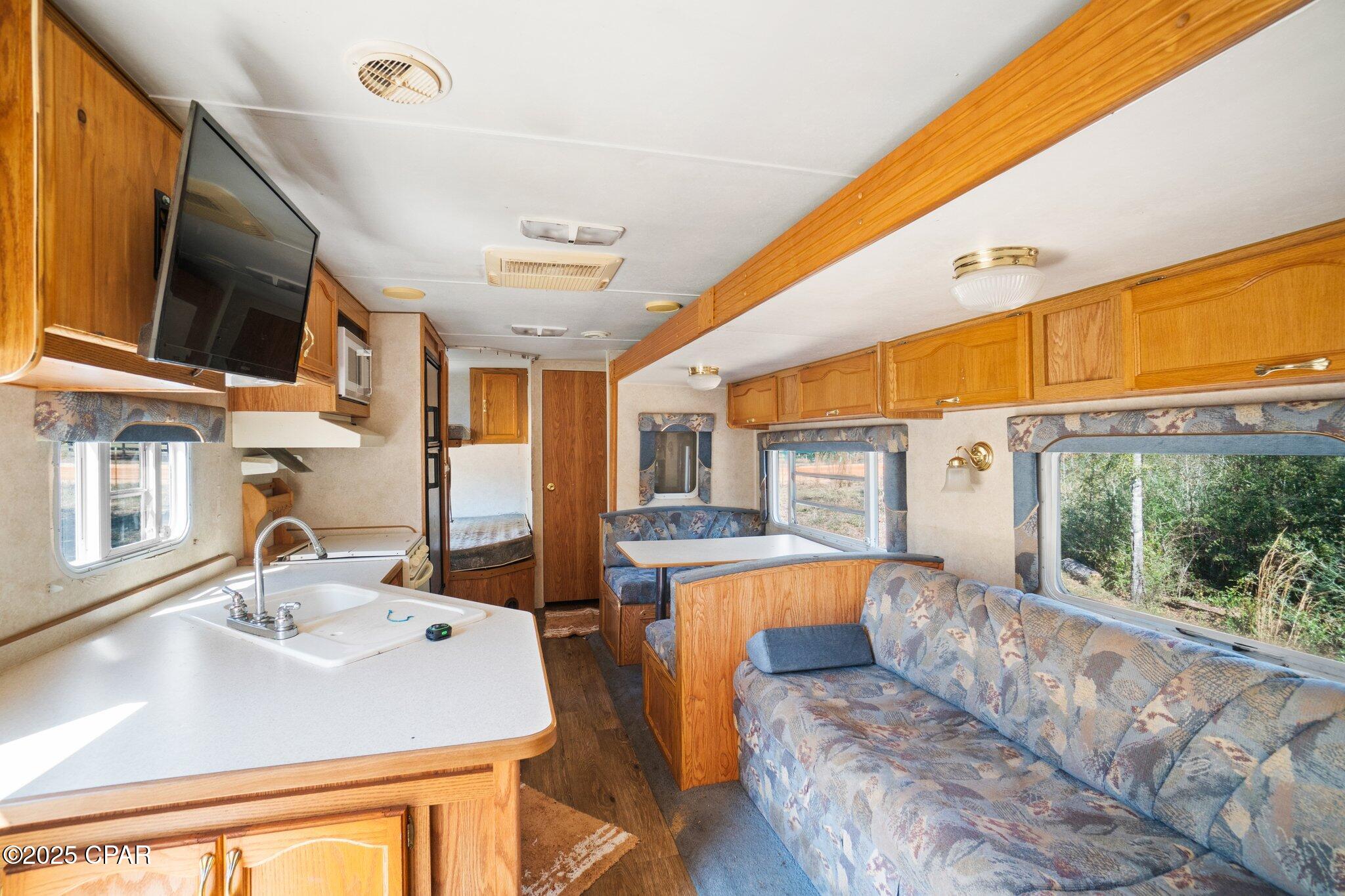 Image 9 For 3619 Lakeside Drive