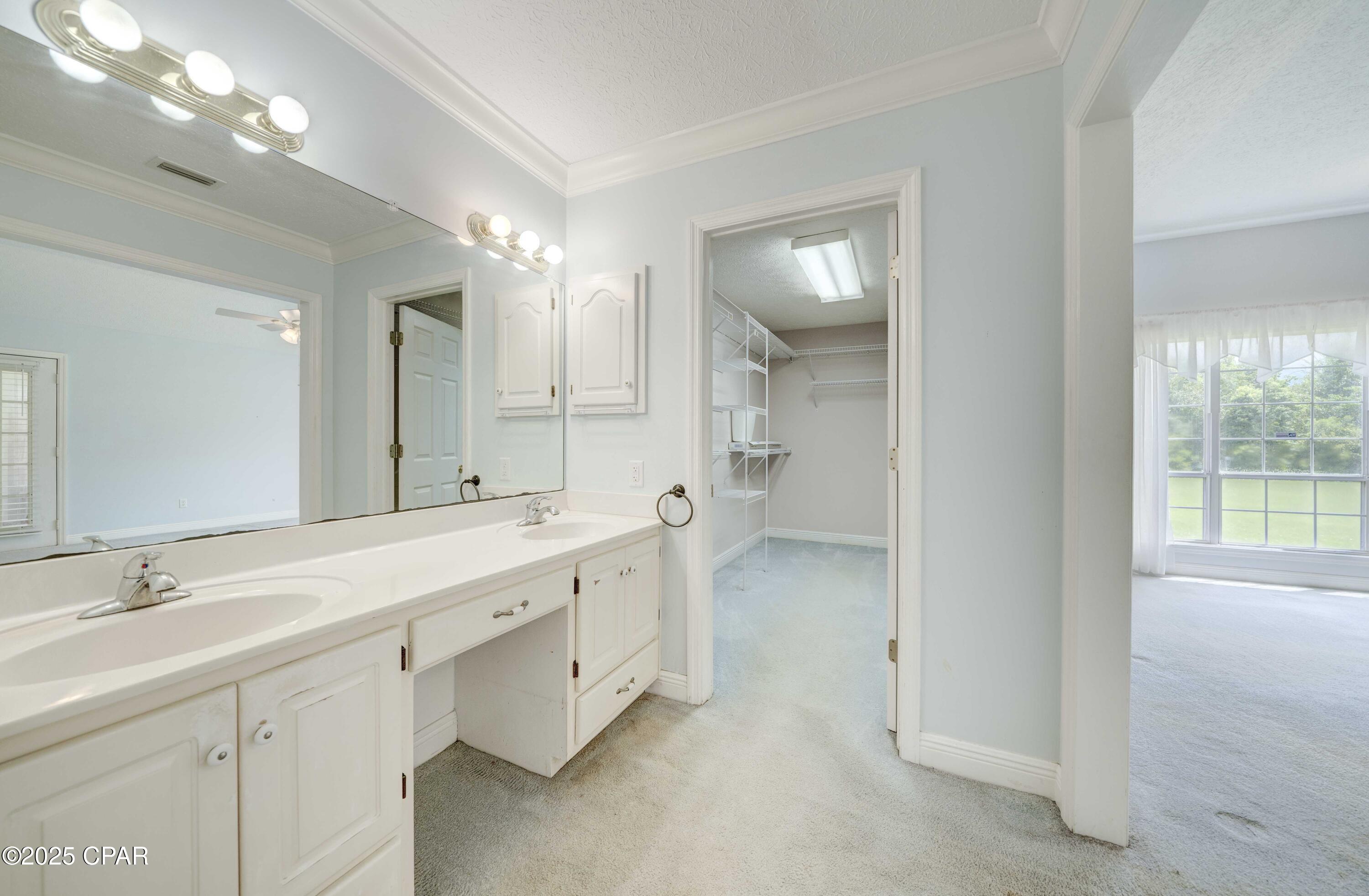 Image 21 For 1119 College Boulevard