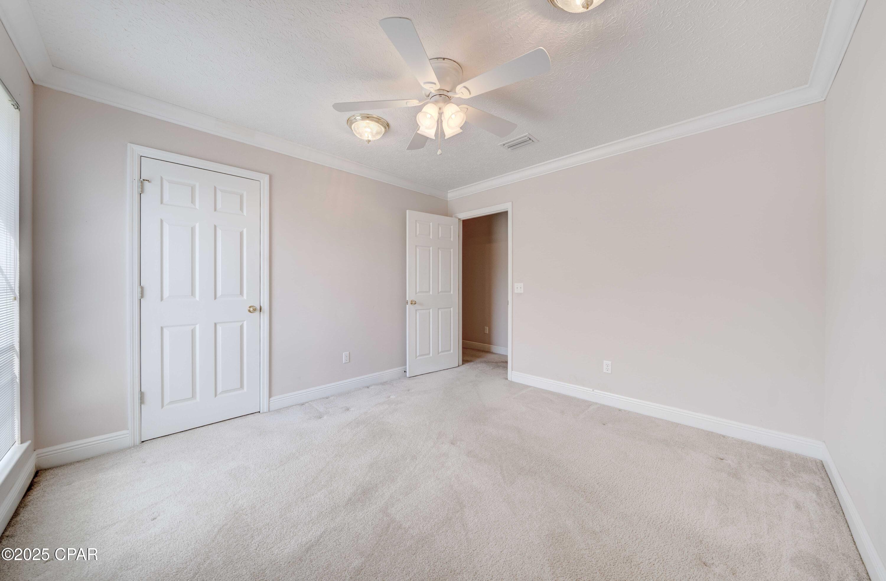 Image 28 For 1119 College Boulevard