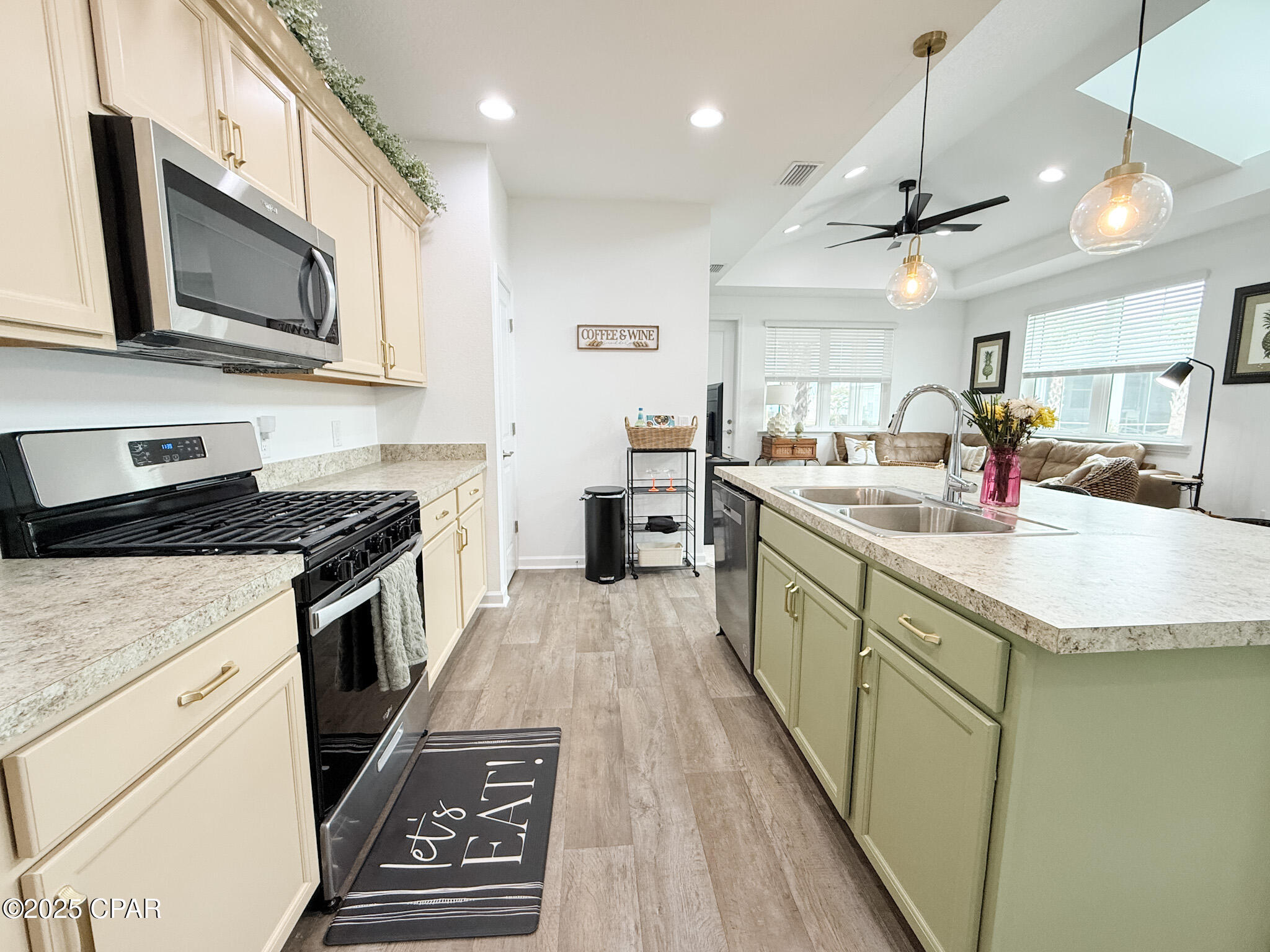 Image 8 For 8734 Sand Dollar Drive