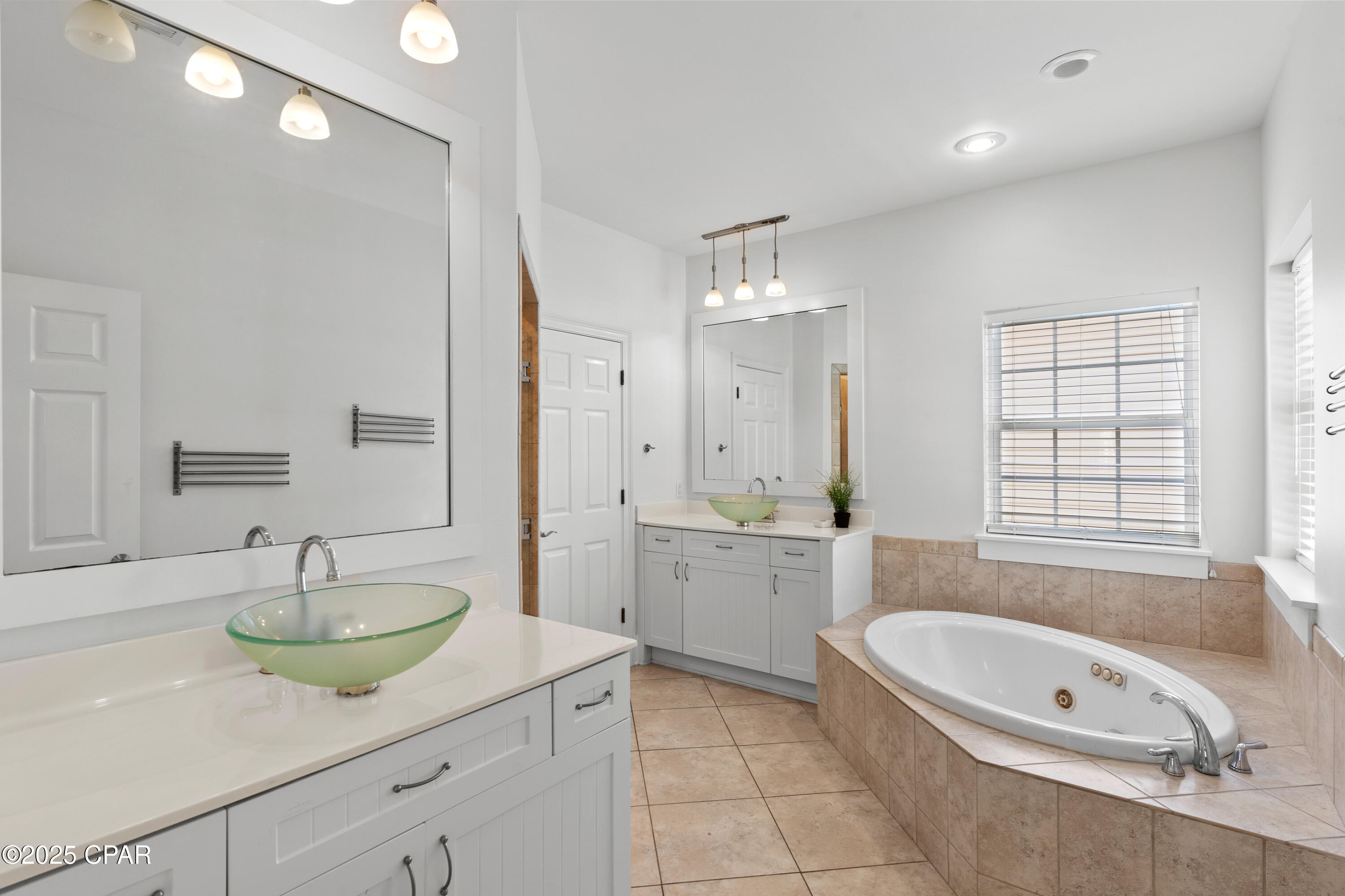 Image 27 For 80 St Simon Circle