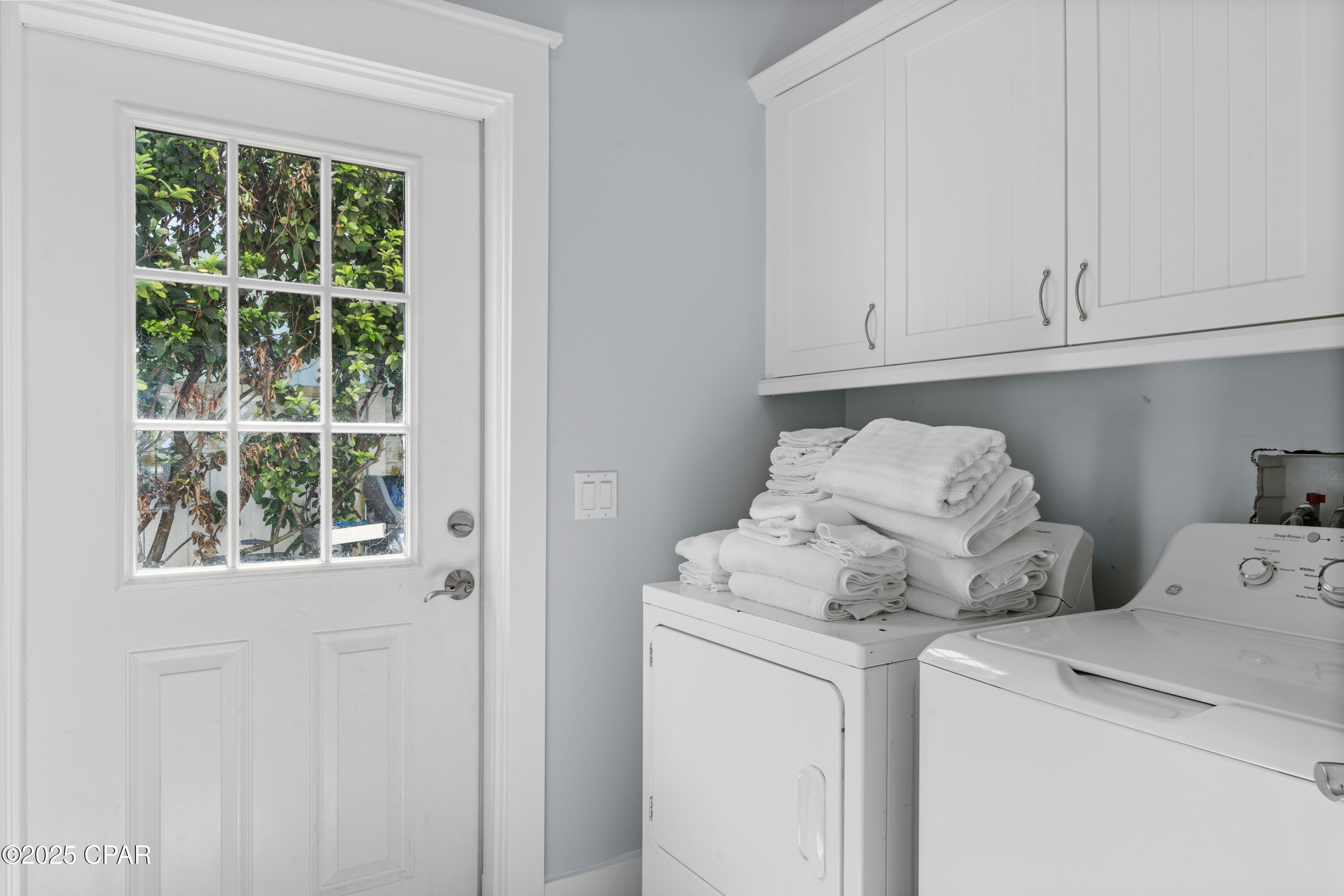 Image 39 For 80 St Simon Circle