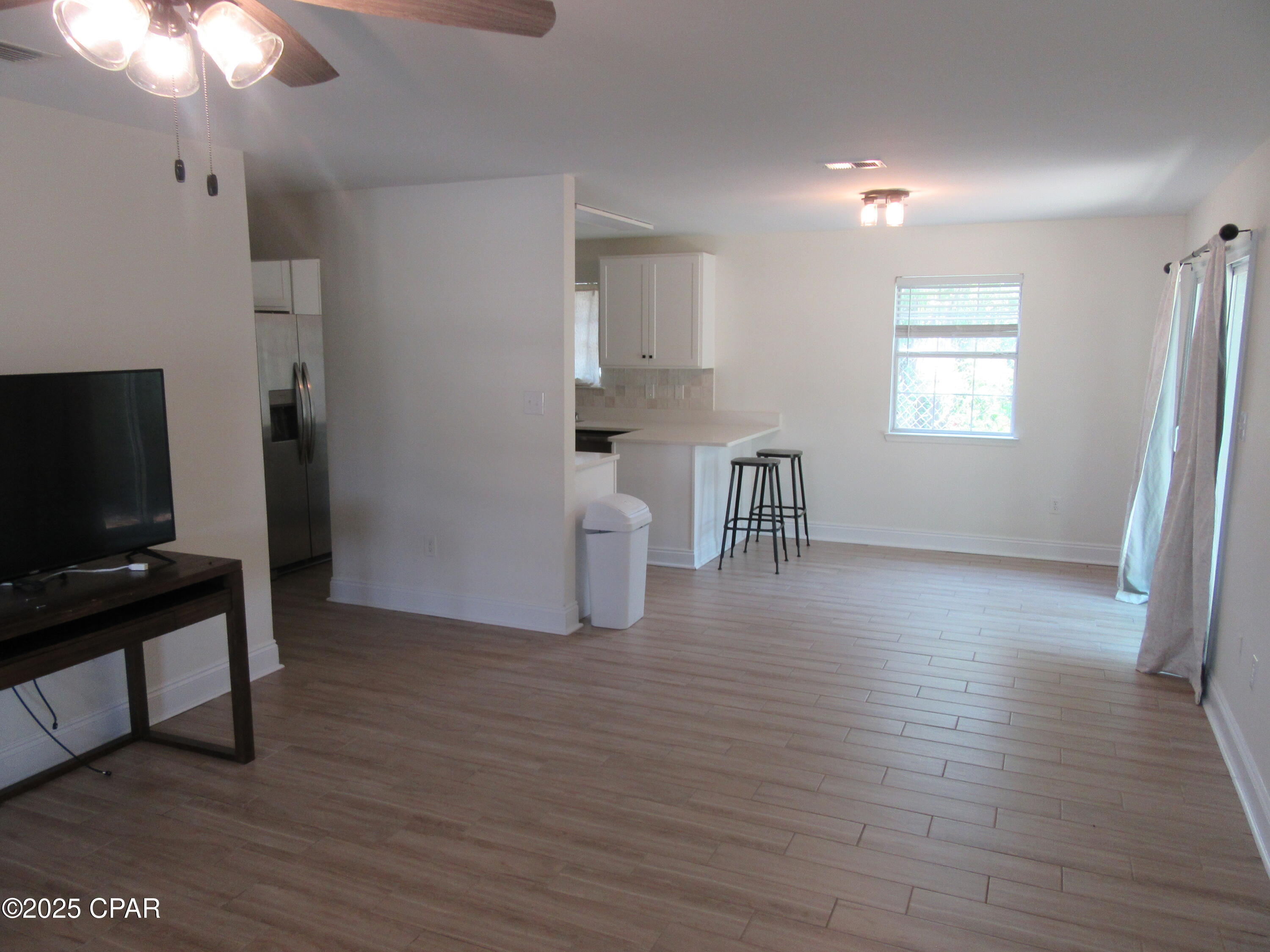 Image 2 For 1317 Chestnut Avenue