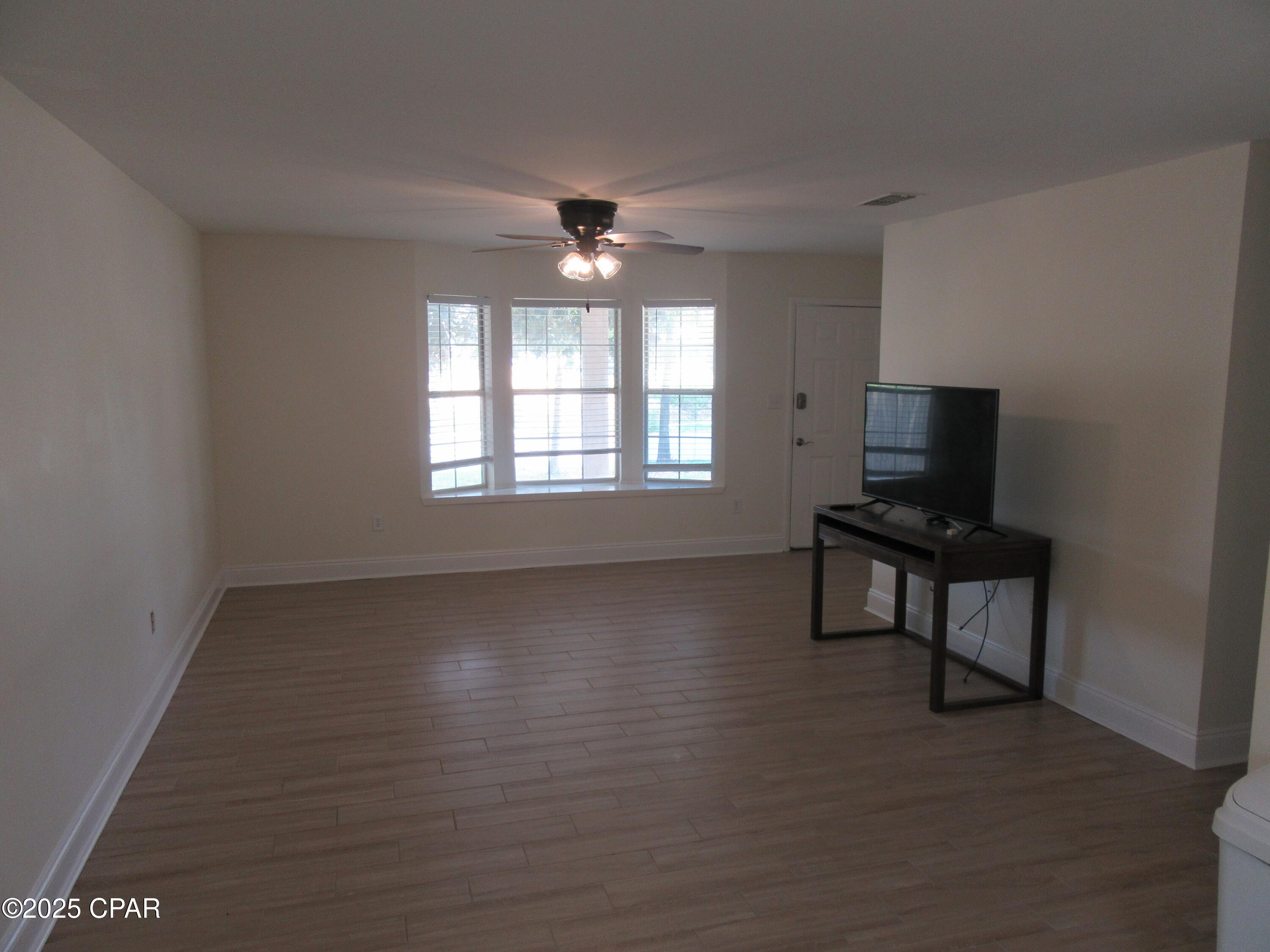 Image 4 For 1317 Chestnut Avenue