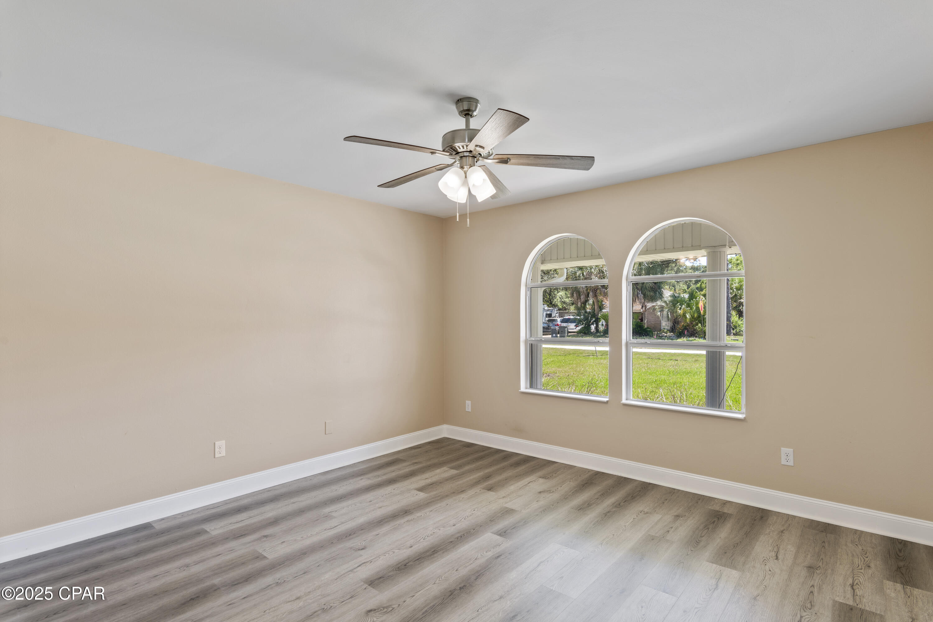 Image 18 For 468 Forest Shore Drive