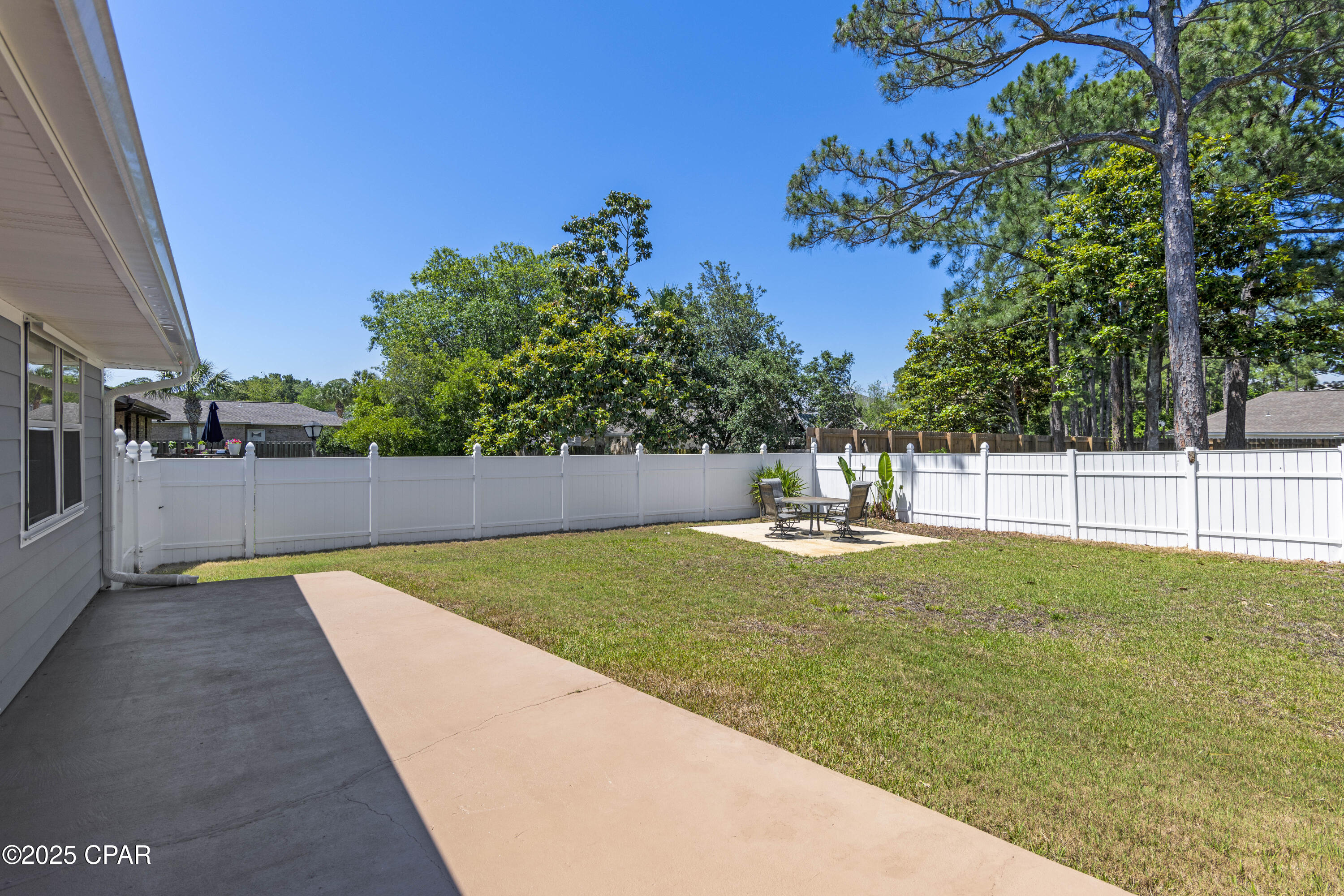 Image 23 For 468 Forest Shore Drive