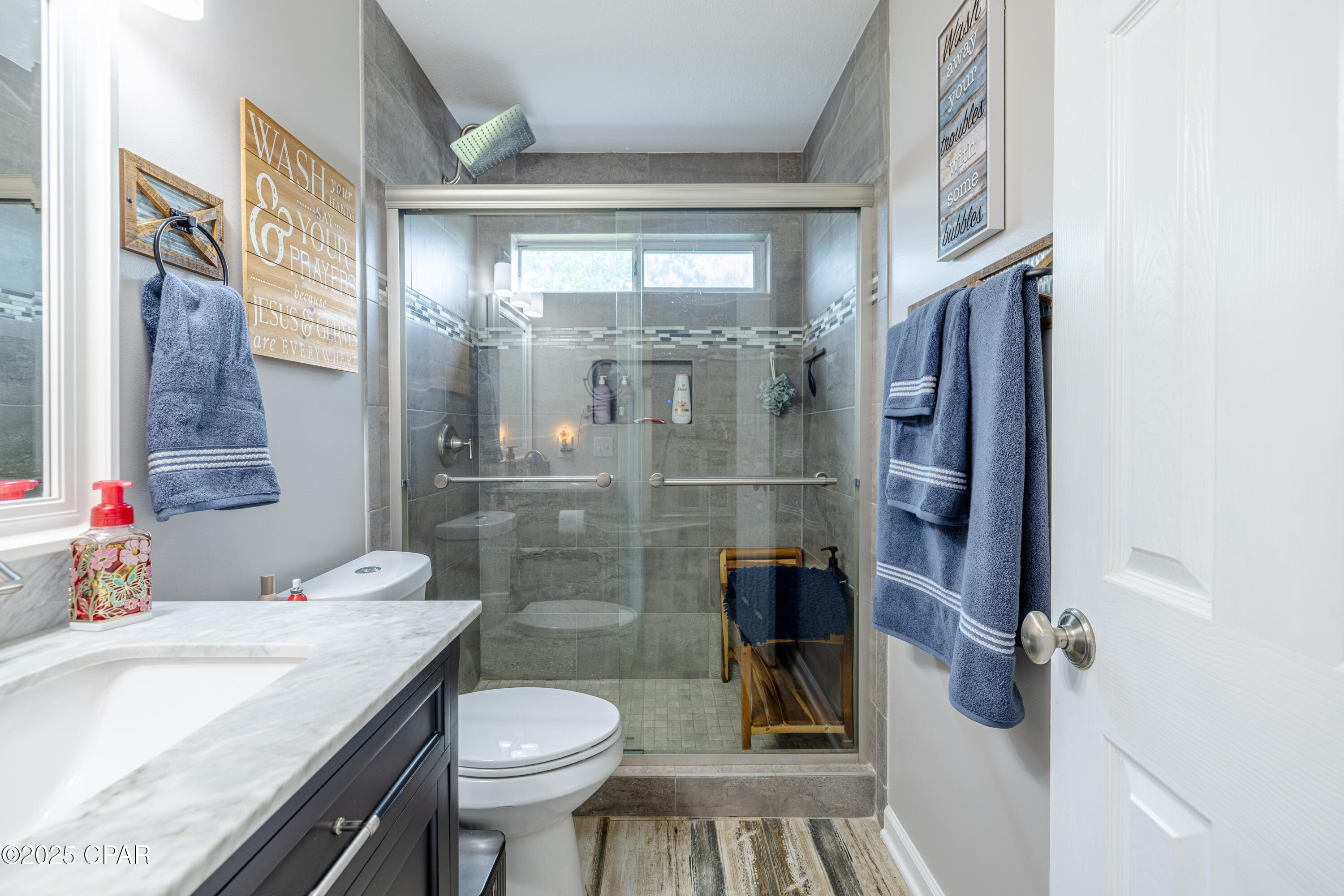 Listing photo id 23 for 702 Plantation Circle