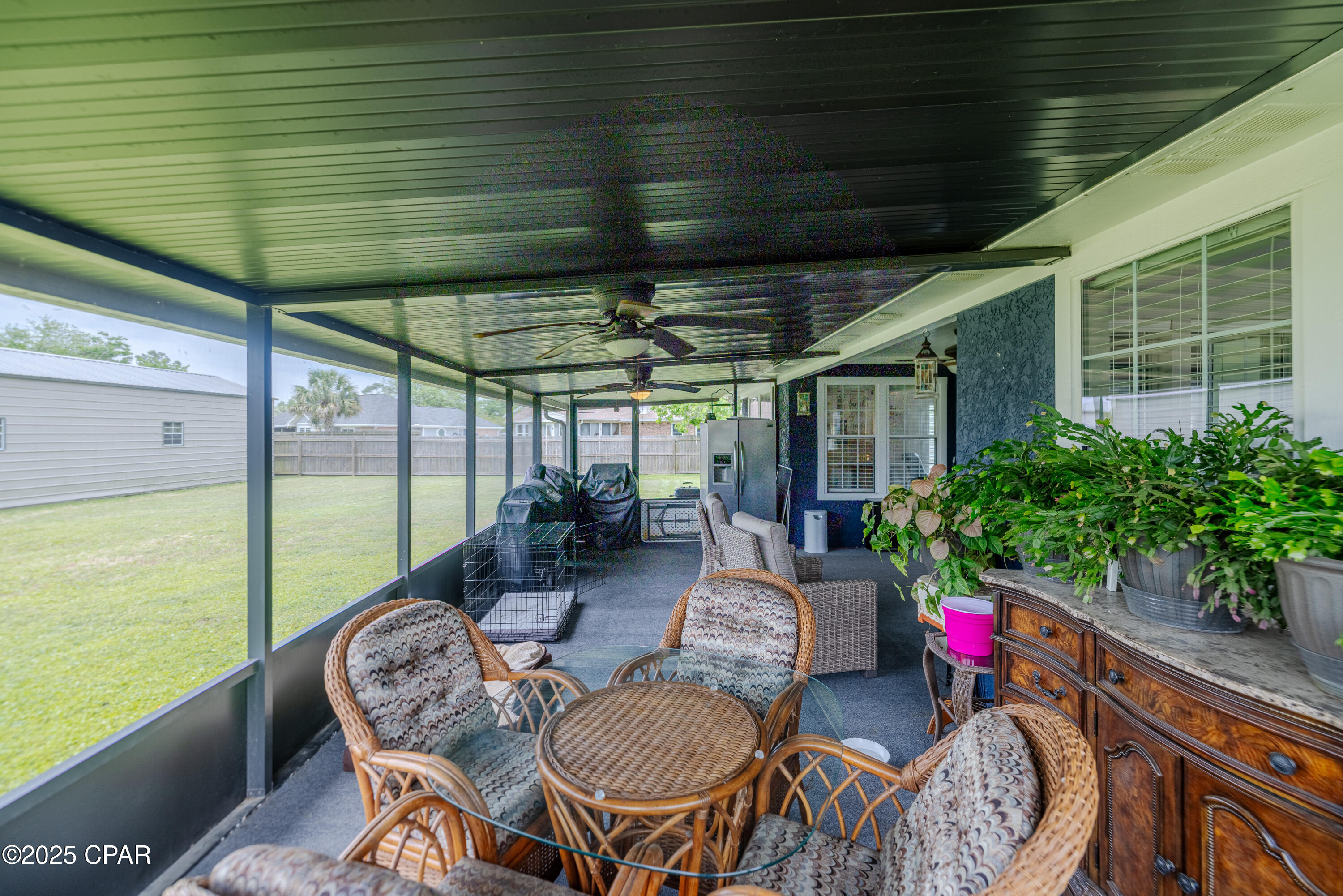 Listing photo id 25 for 702 Plantation Circle