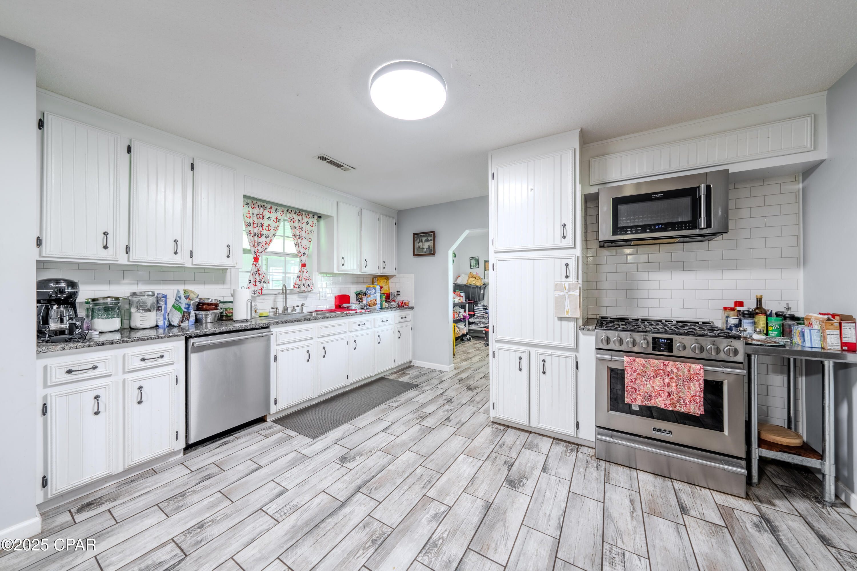 Image 8 For 6454 Hartsfield Road