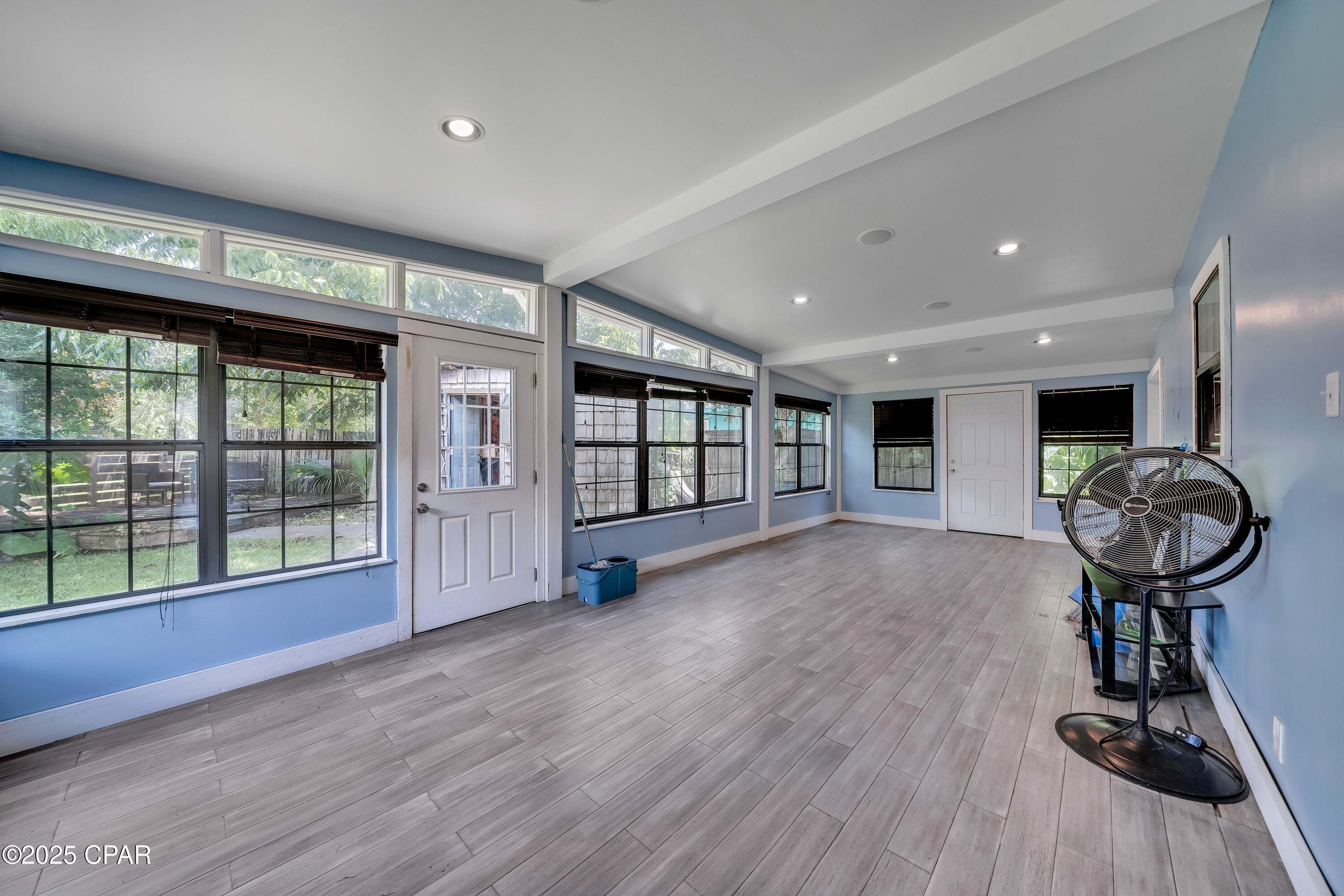 Image 27 For 306 Carolyn Avenue