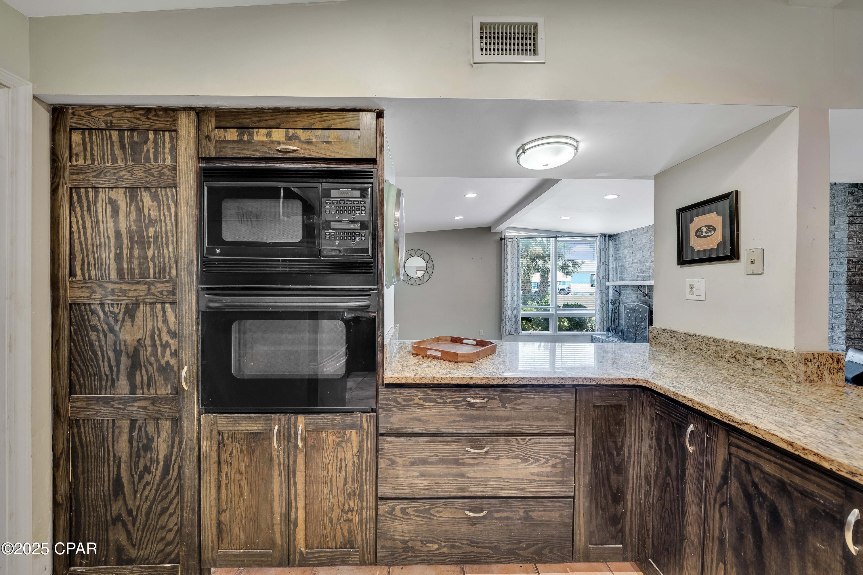 Image 7 For 306 Carolyn Avenue