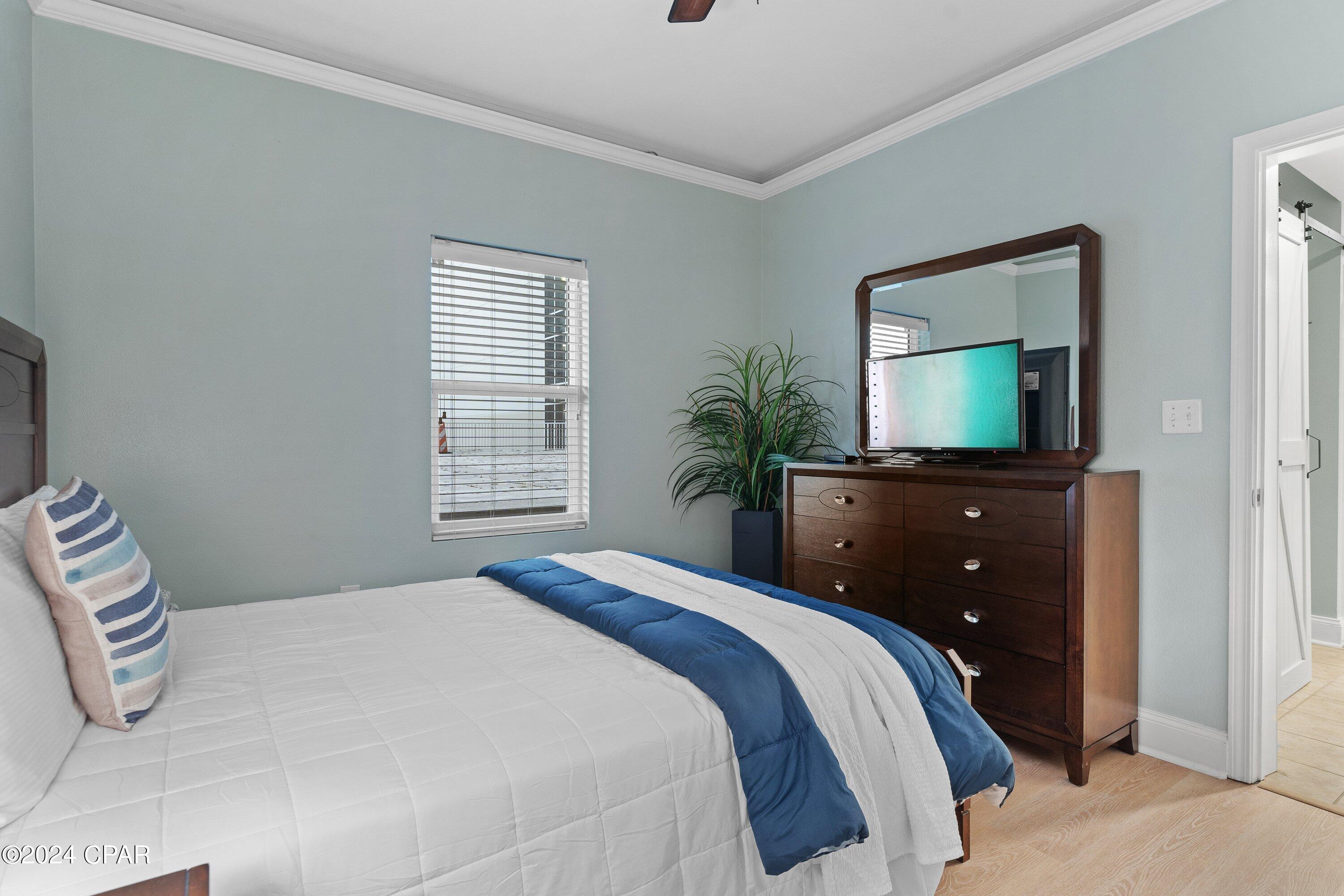 Image 26 For 9902 Thomas Drive 329