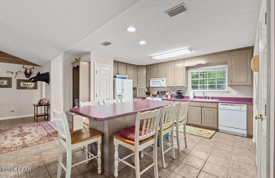 Image 11 For 2942 Paradise Lakes Road