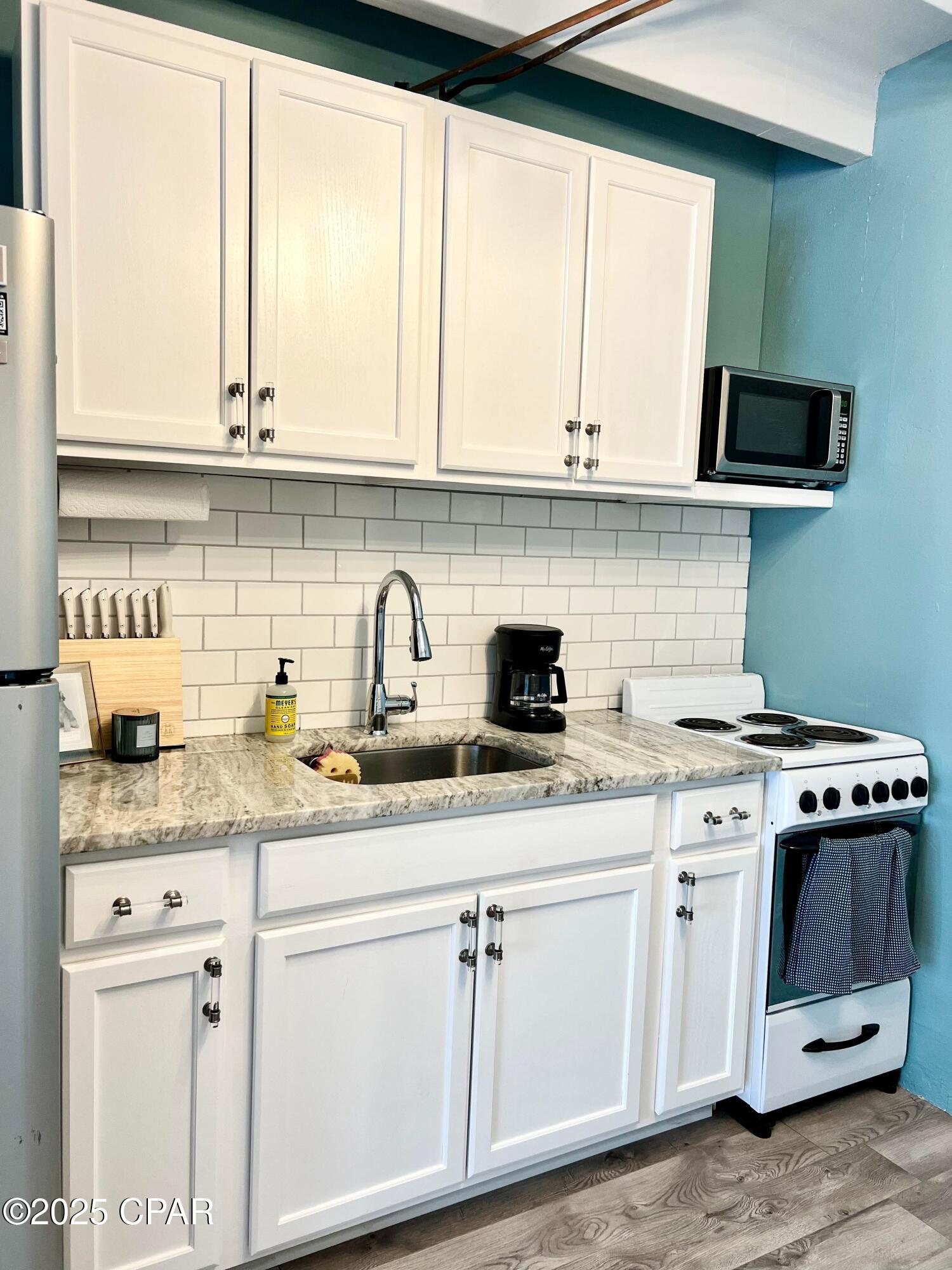 Image 7 For 8618 Surf Drive 103