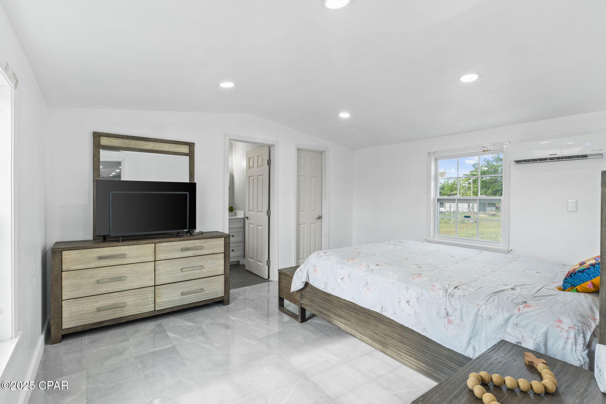 Image 25 For 6807 Porter Grade Road