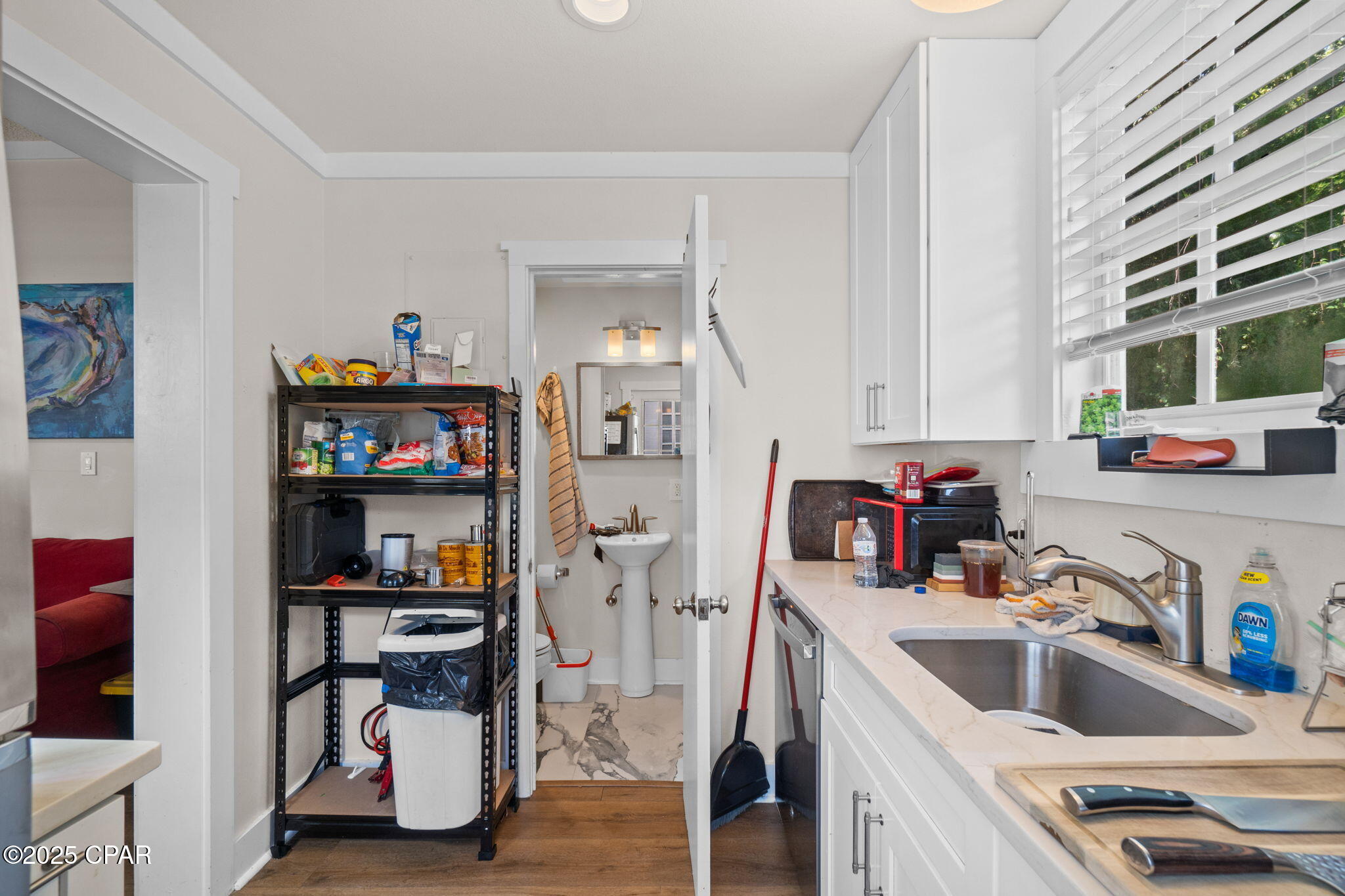 Listing photo id 24 for 59 Ave D  