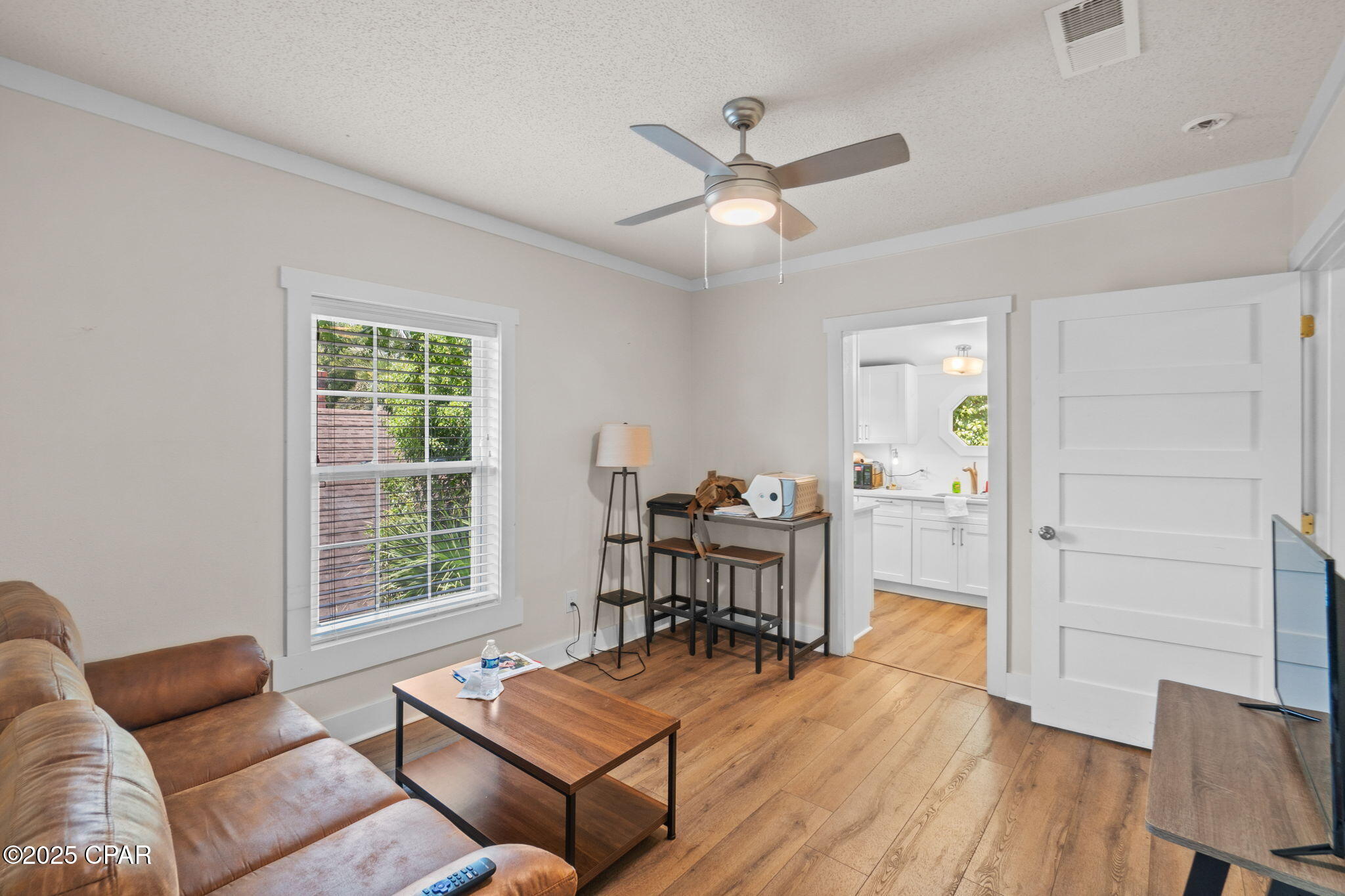 Listing photo id 31 for 59 Ave D  