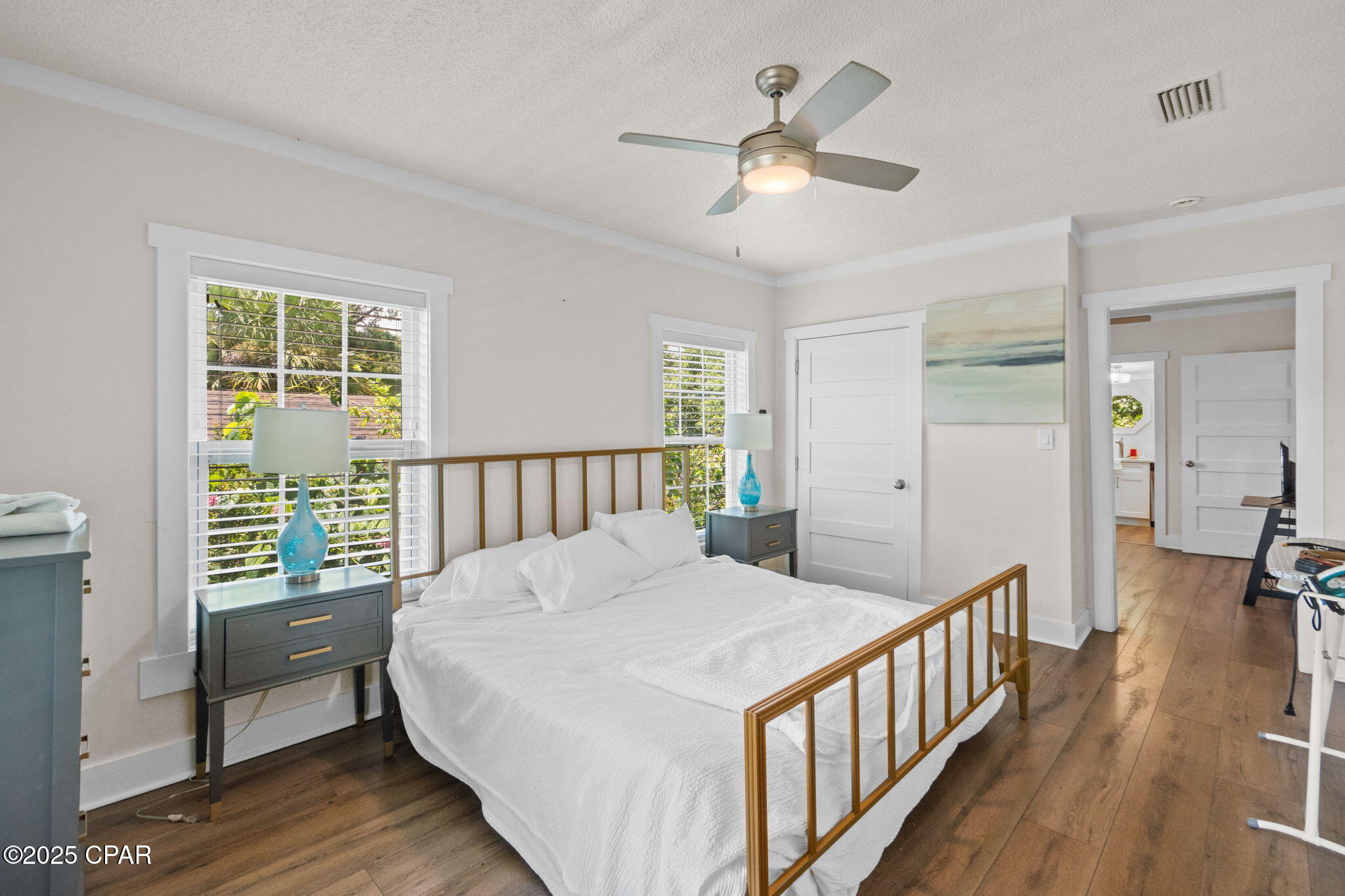 Listing photo id 37 for 59 Ave D  