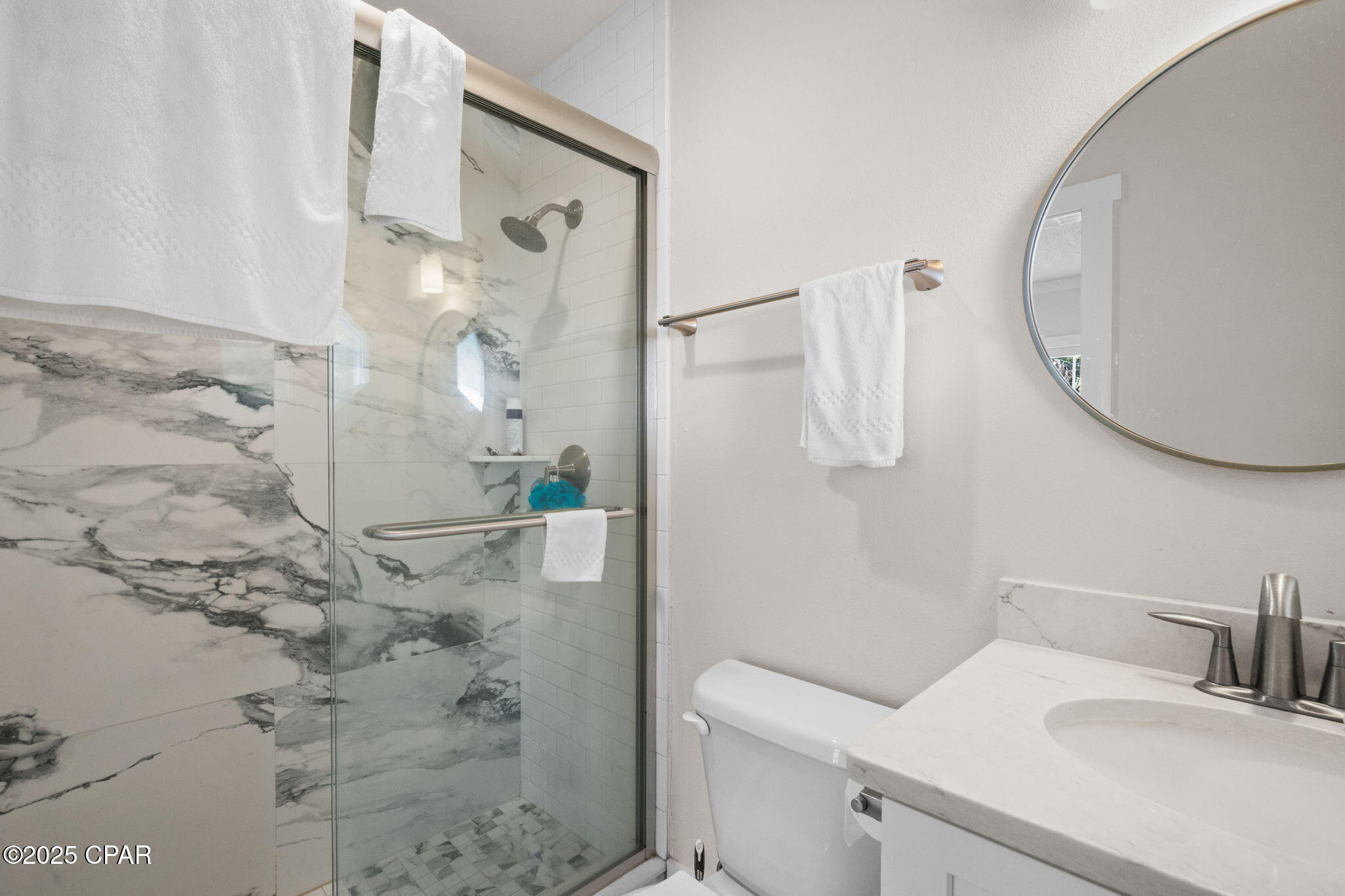 Listing photo id 40 for 59 Ave D  