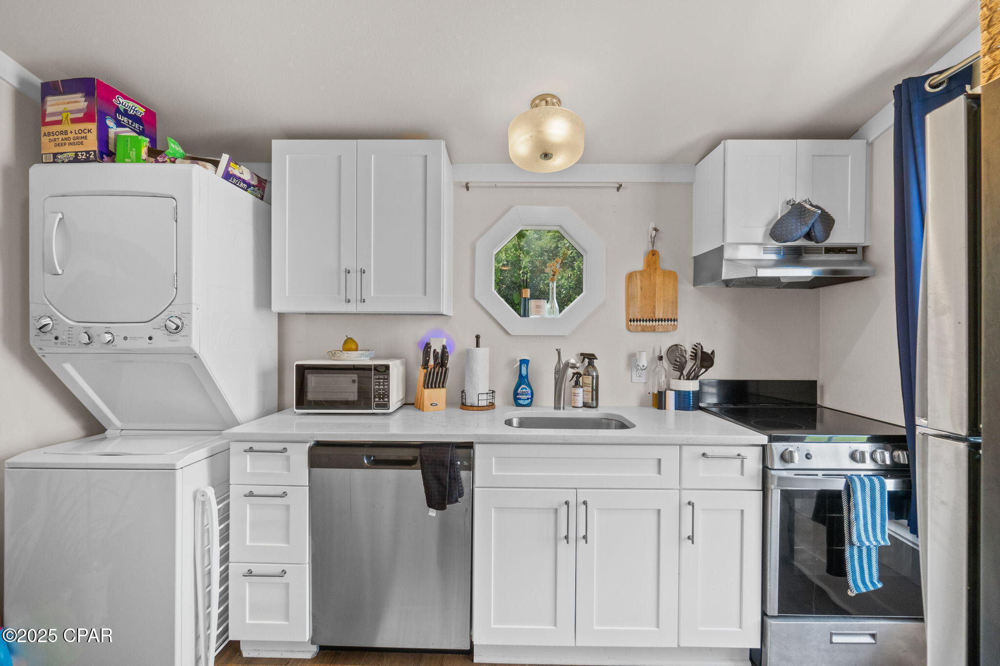 Listing photo id 46 for 59 Ave D  