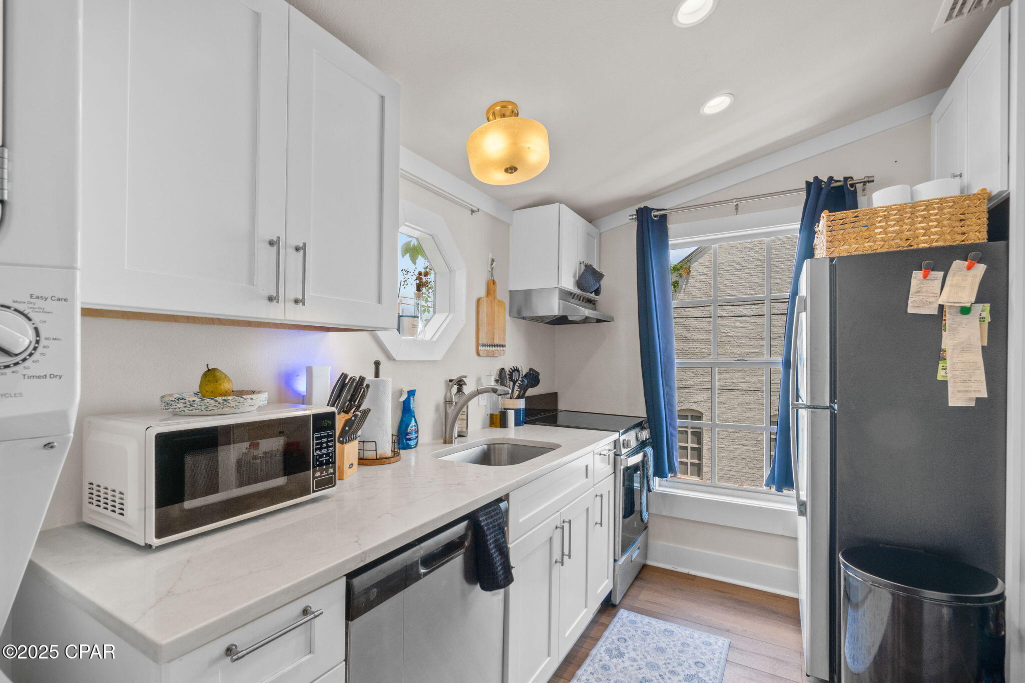 Image 47 For 59 Ave D  