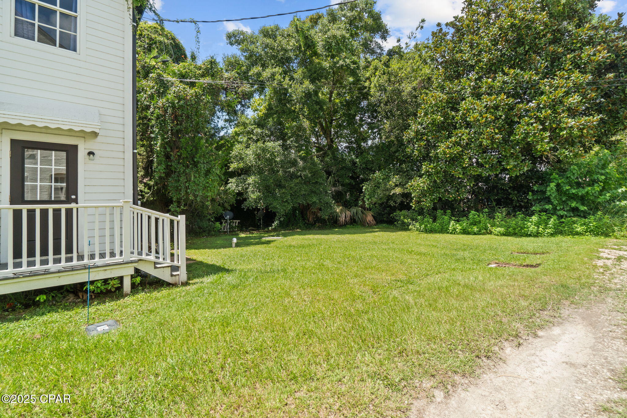Listing photo id 61 for 59 Ave D  