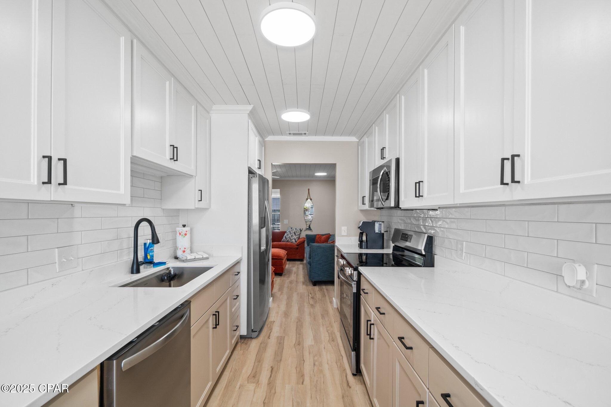 Image 10 For 6304 Thomas Drive U7