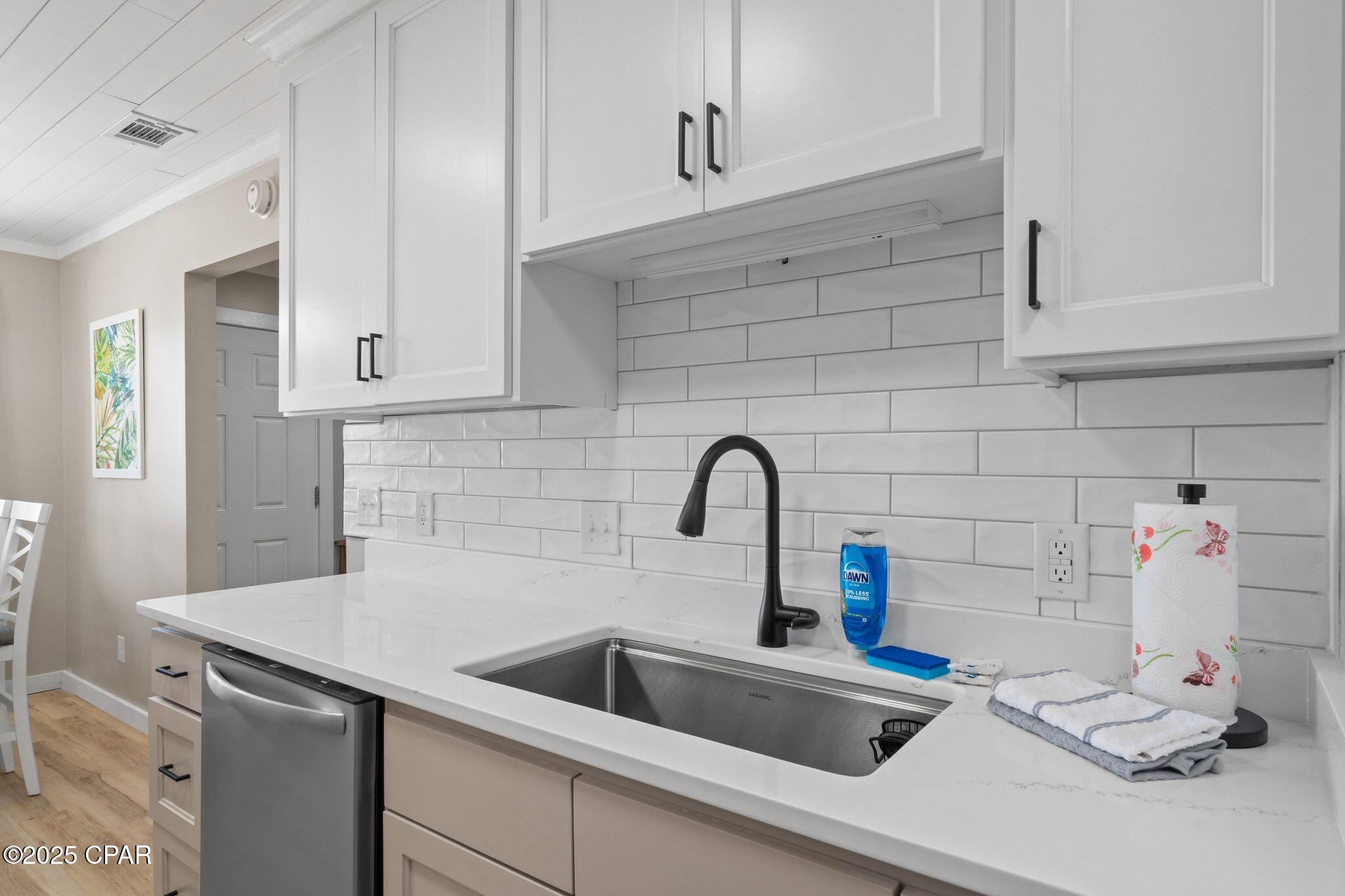 Image 11 For 6304 Thomas Drive U7